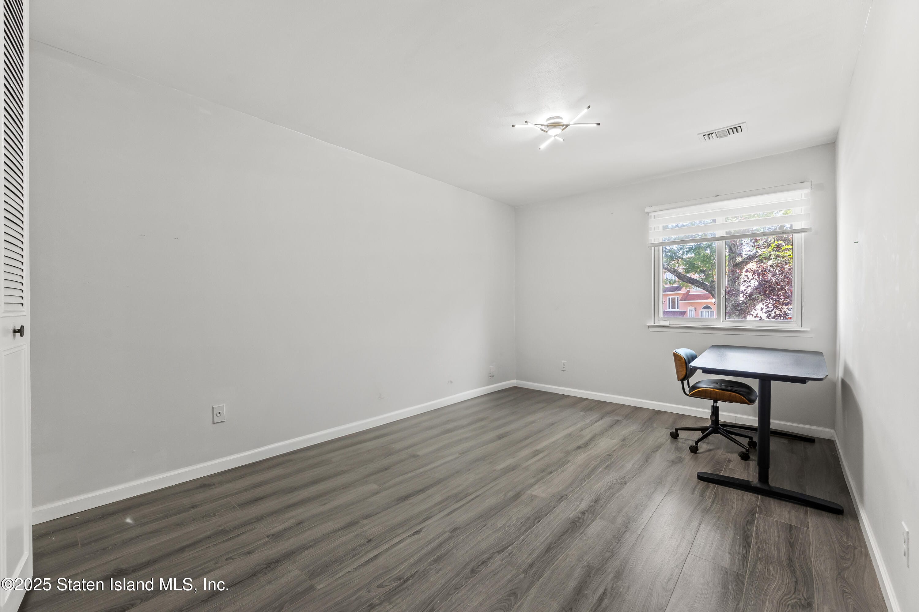 52 Timber Ridge Drive, Staten Island, NY, 10306 image 12