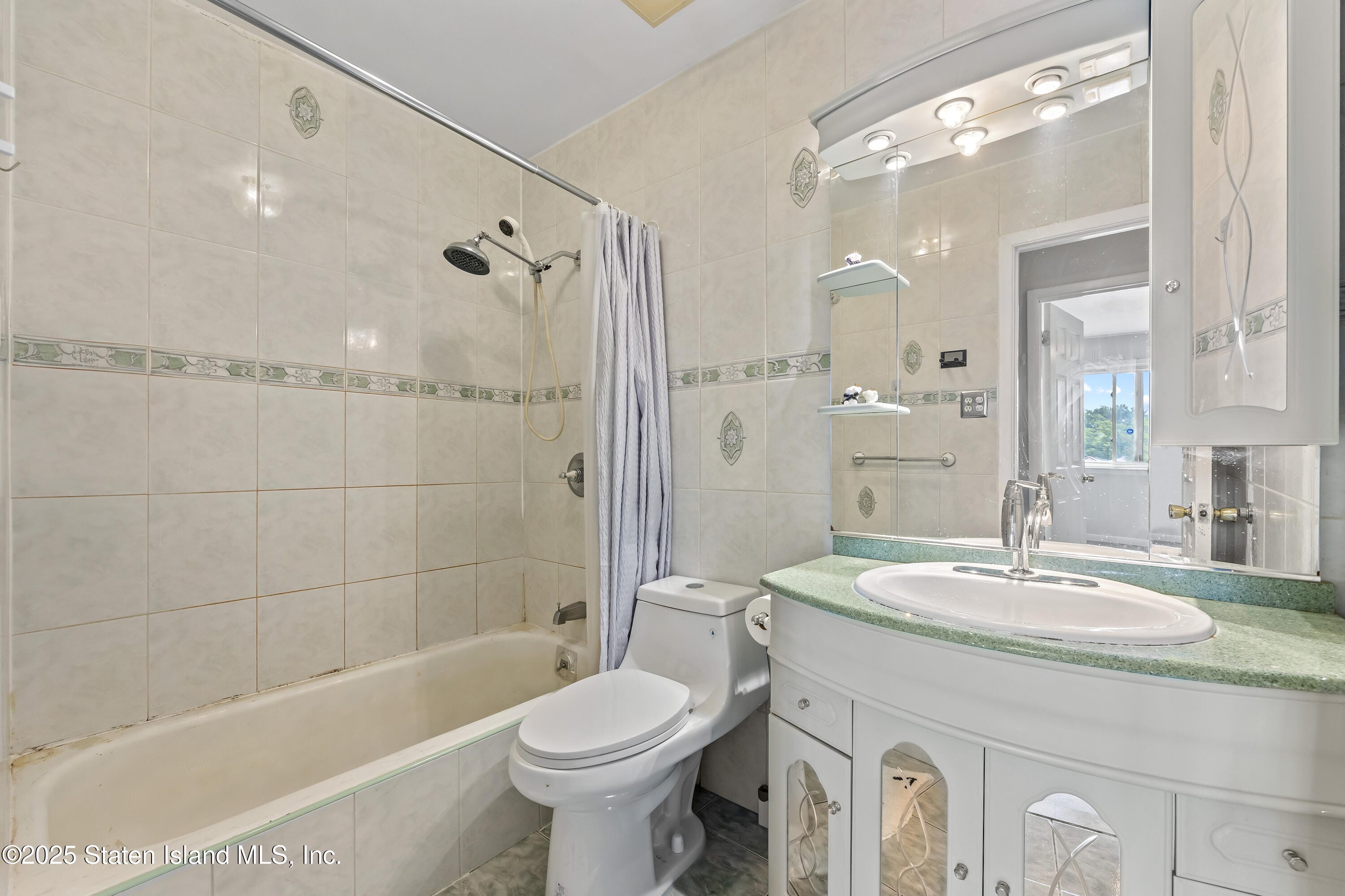 52 Timber Ridge Drive, Staten Island, NY, 10306 image 18