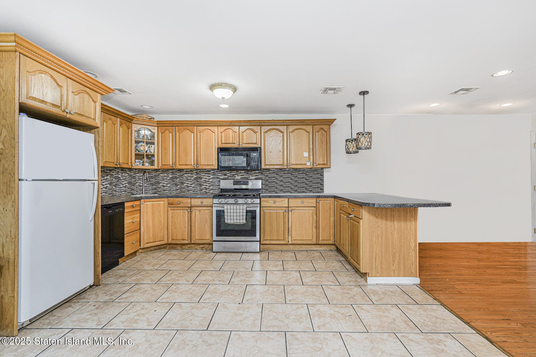 12 Mcdermott Avenue, Staten Island, NY, 10305 image 26