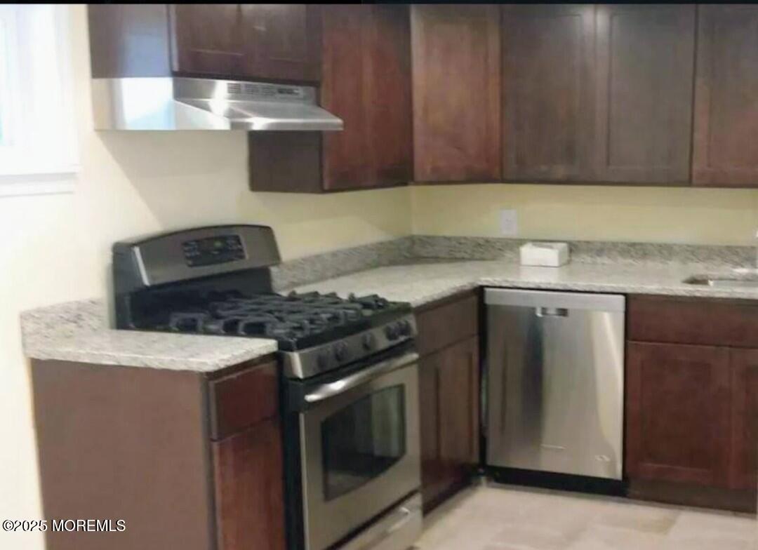 121 Casino Drive Image 2