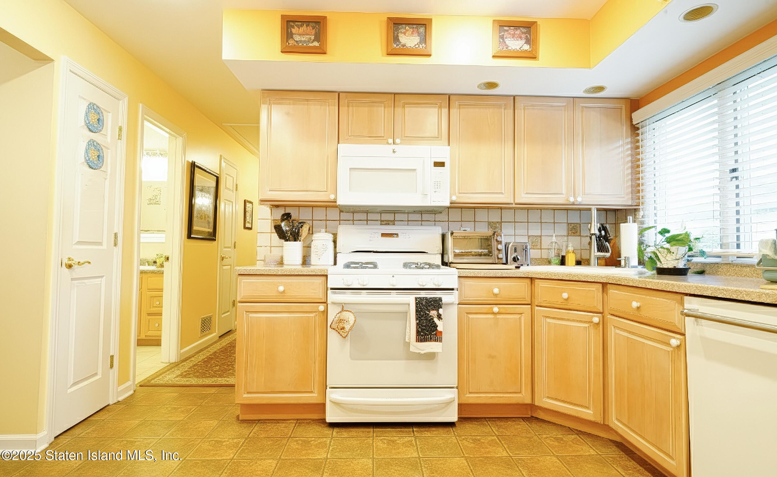 30 Greencroft Avenue, Staten Island, NY, 10308 image 7