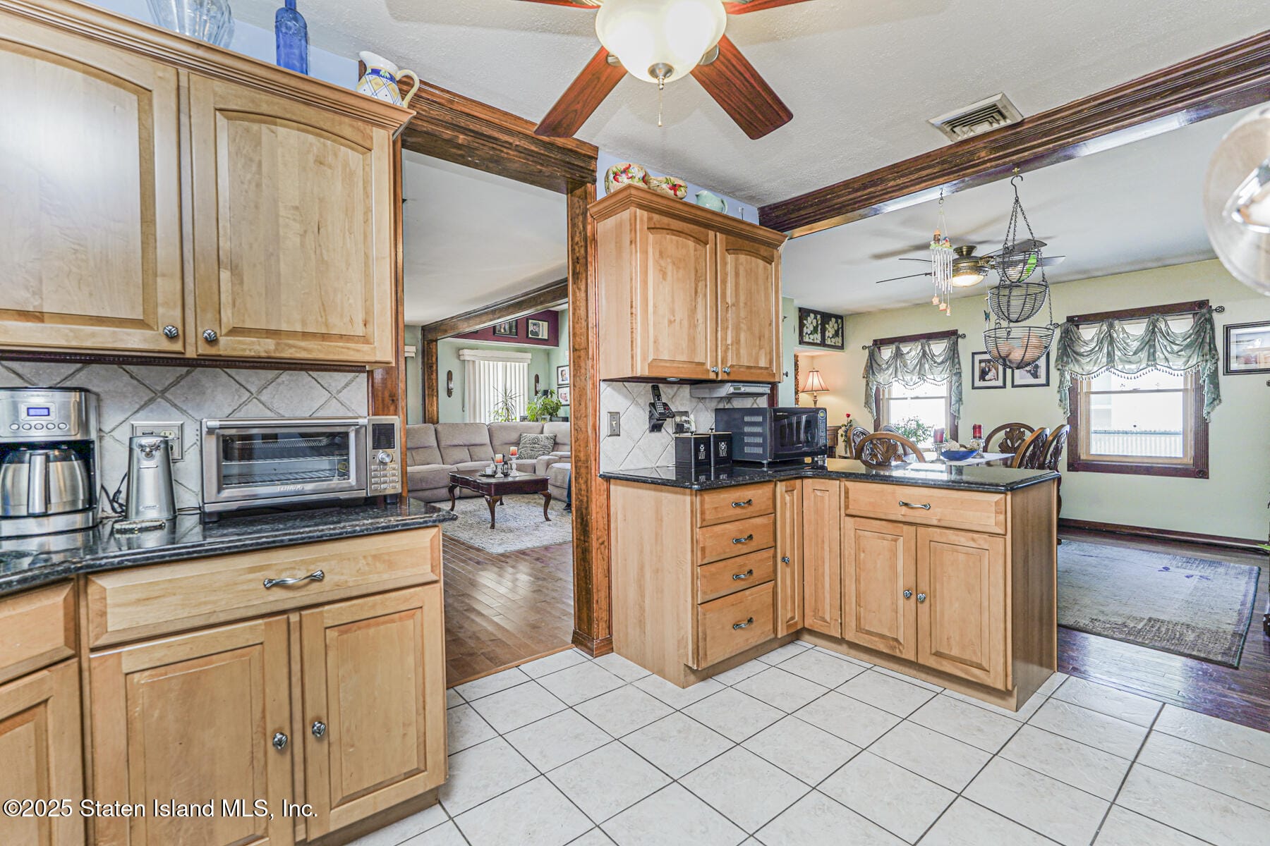 31 Hillcrest Street, Staten Island, NY, 10308 image 13