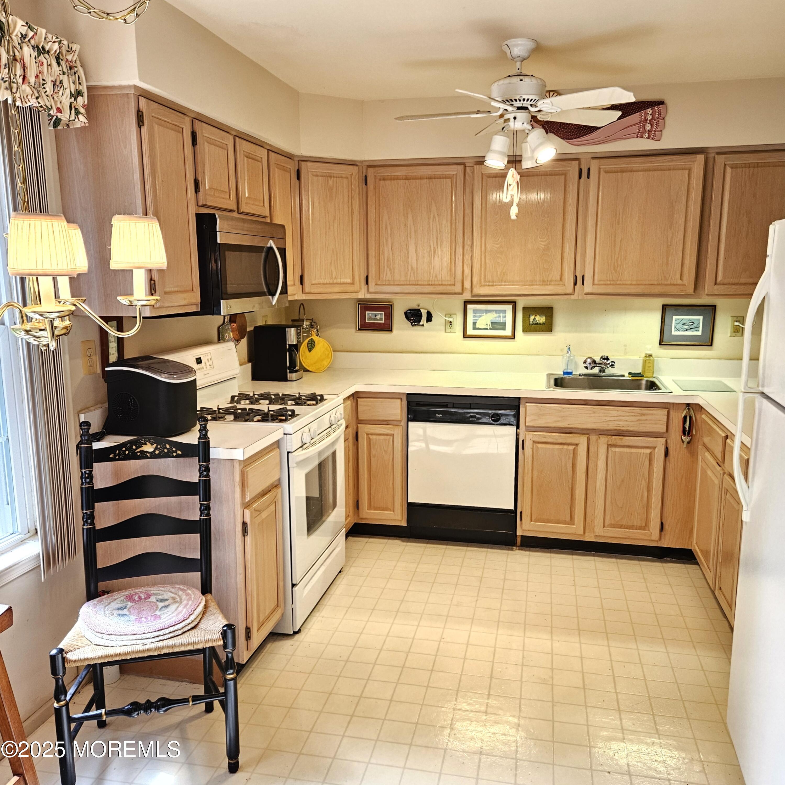 55 Kensington Court 4, Freehold, NJ, 07728 image 9