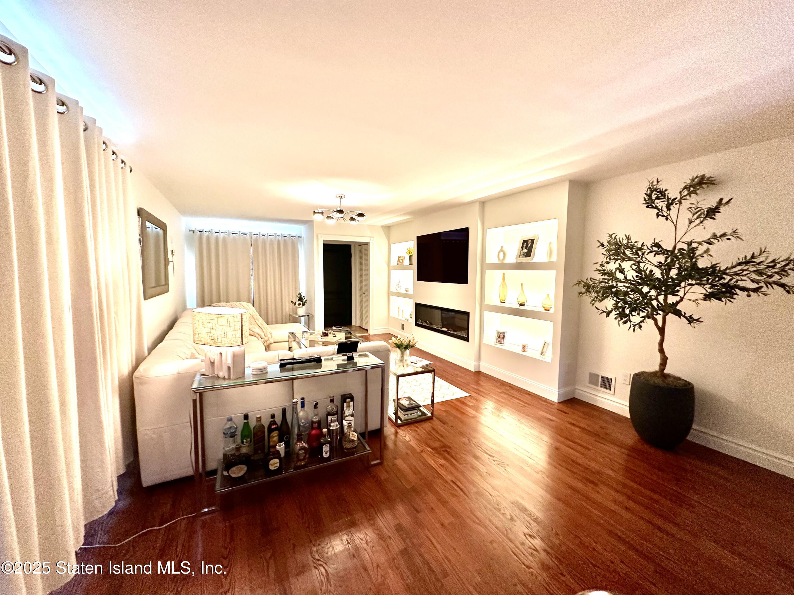 53 North Gannon Avenue Image 5