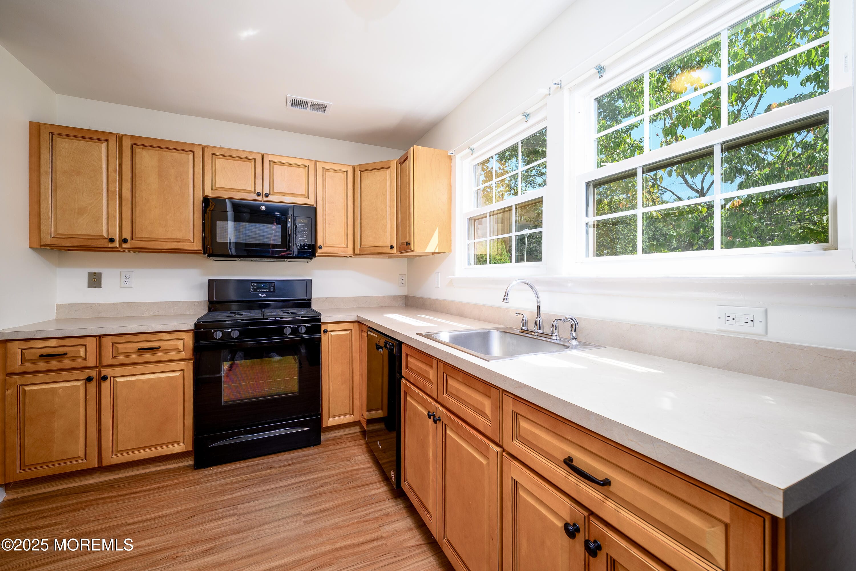 1007 Poppy Place Image 2