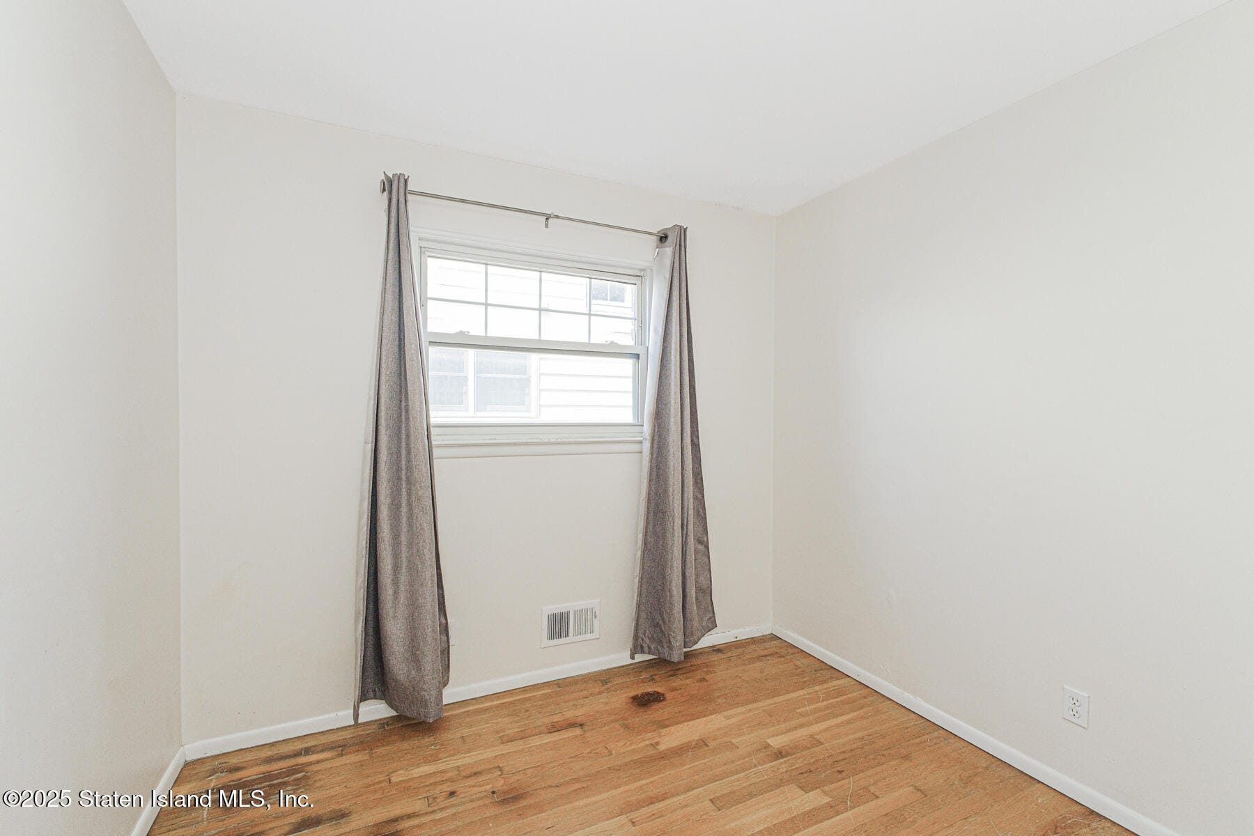 649 Hylan Boulevard, Staten Island, NY, 10305 image 24