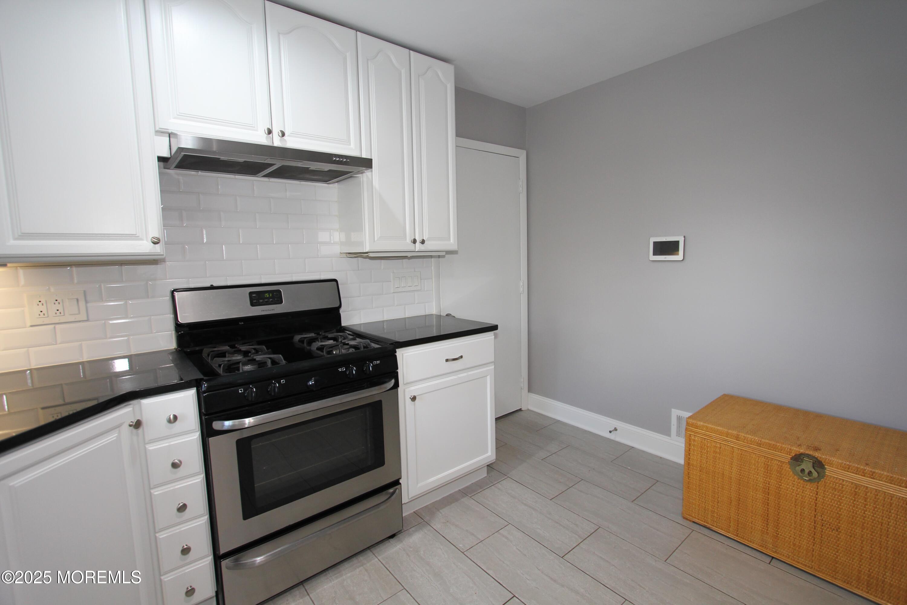 188 Chelton Avenue Image 5