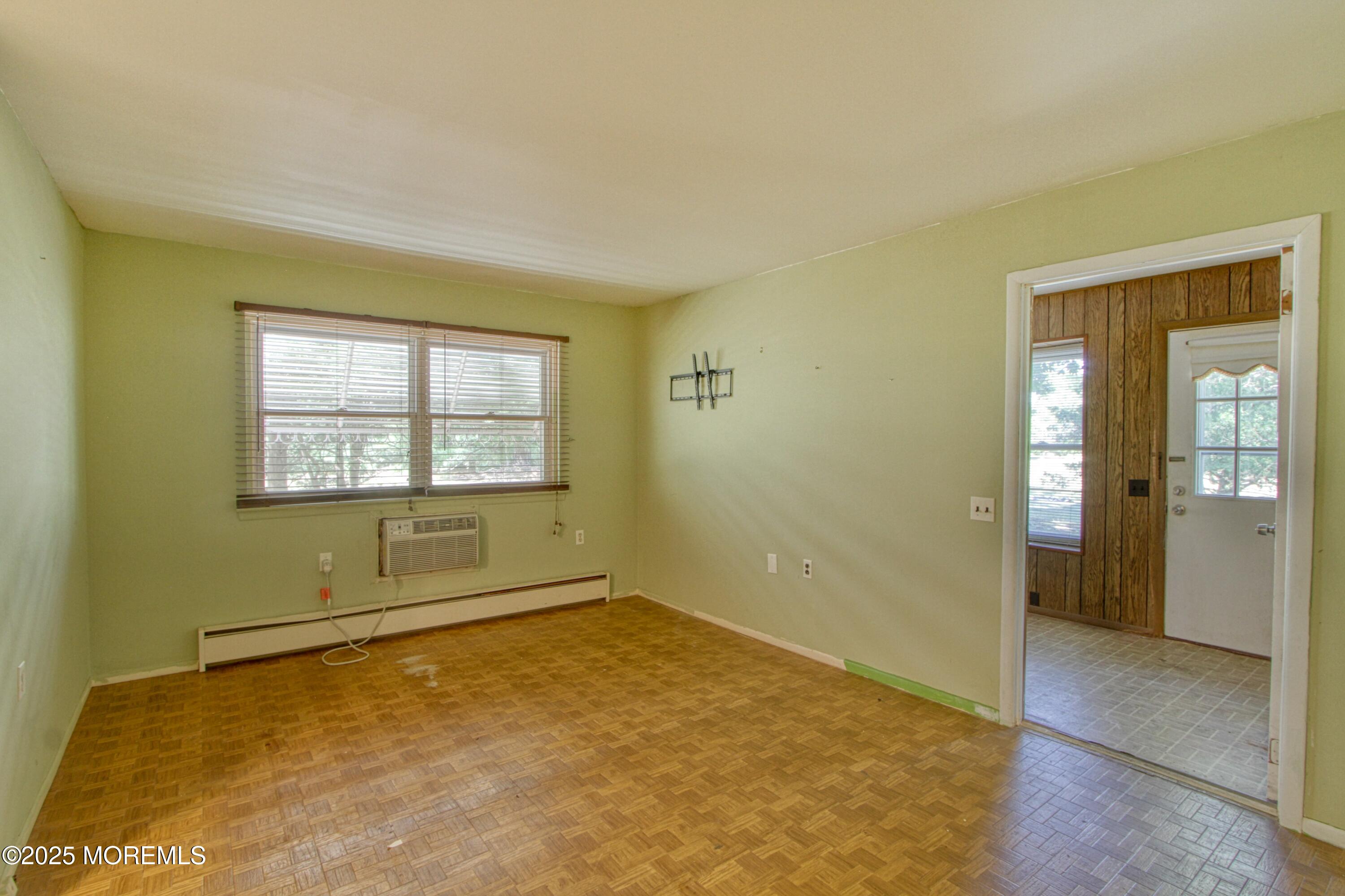 6 Hancock Drive E Image 5