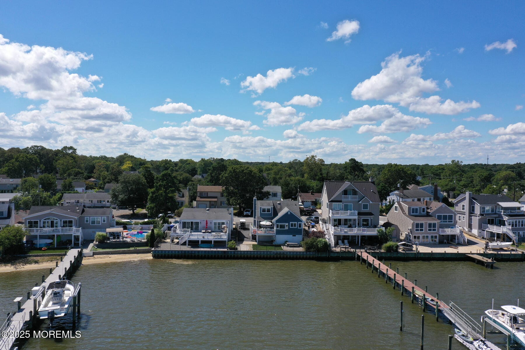 203 Riverside Drive Image 4