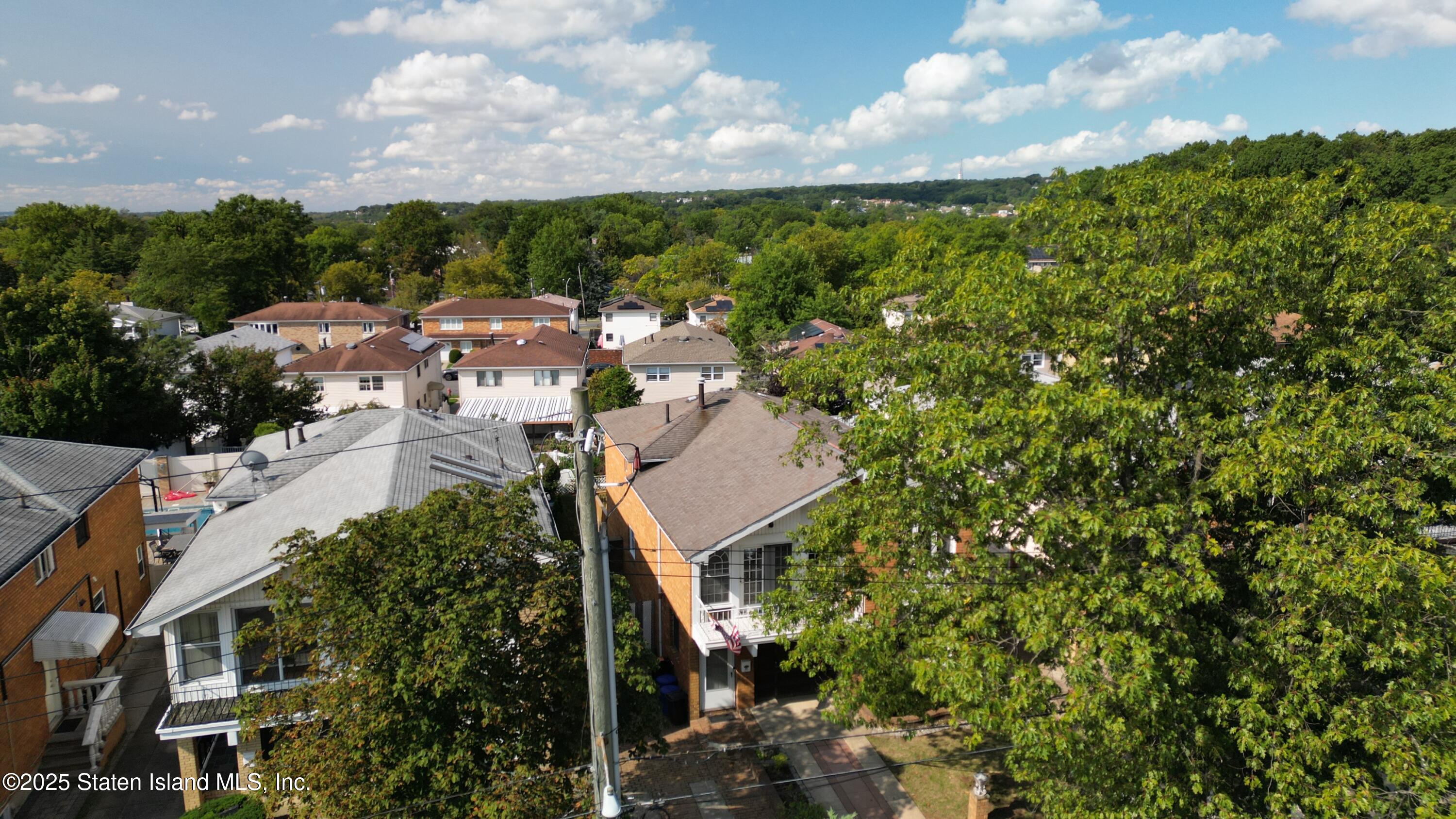 649 Hylan Boulevard Image 5