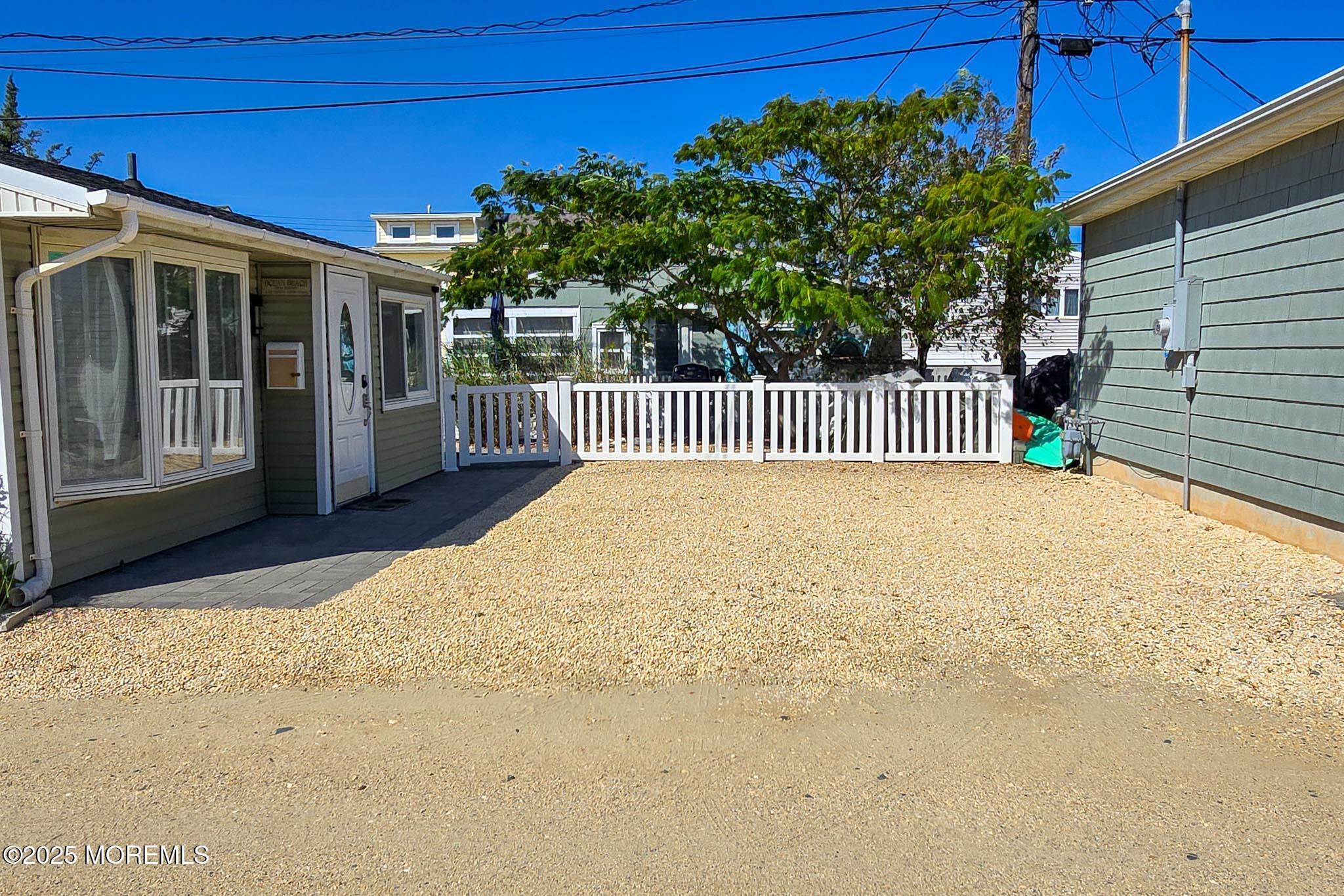 114 W Plover Way Image 2