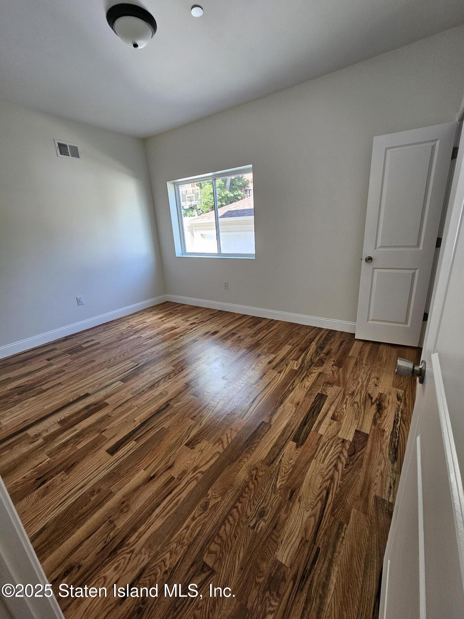109 St Johns Avenue, Staten Island, NY, 10305 image 7