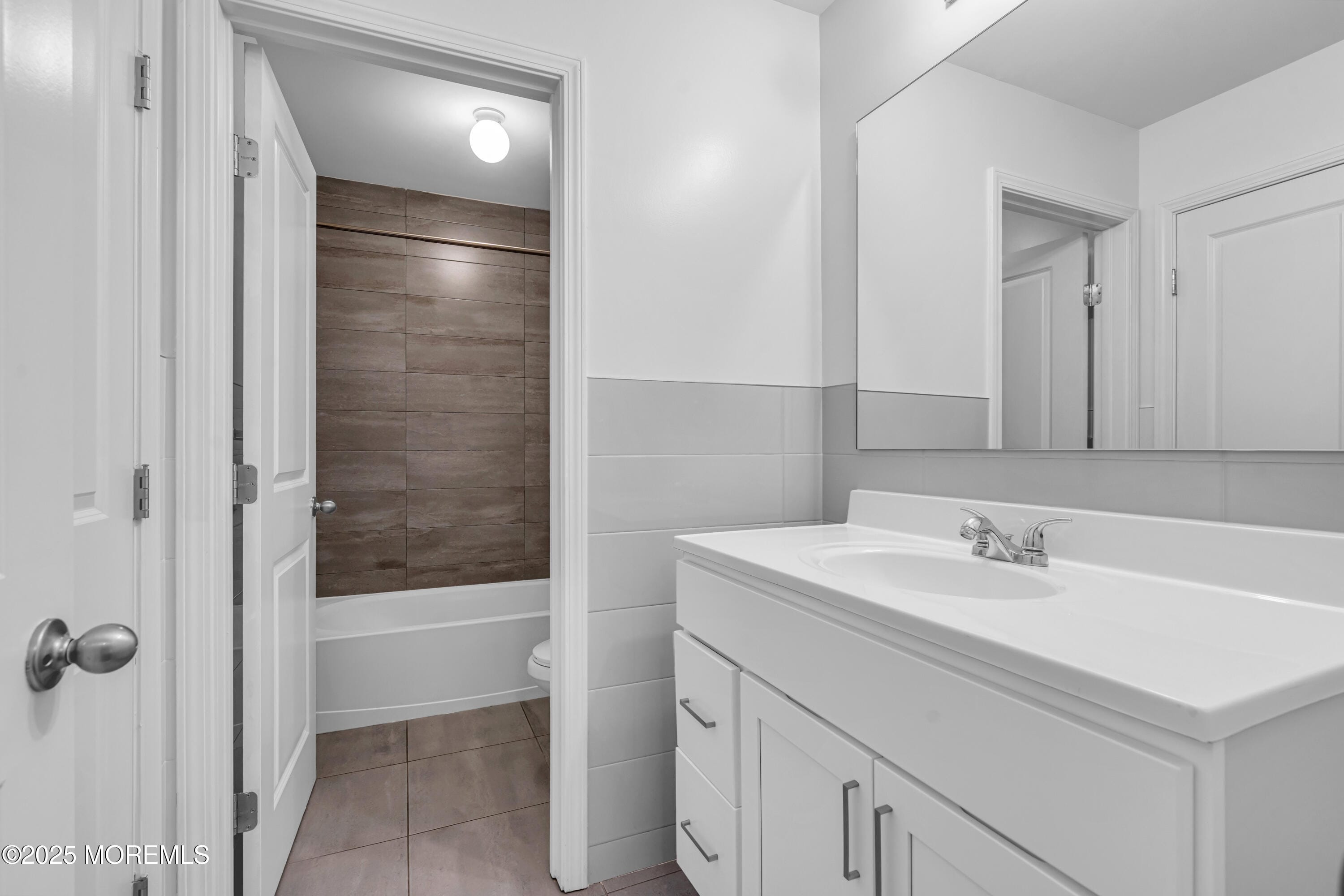 24 Holden Square, Lakewood, NJ, 08701 image 21