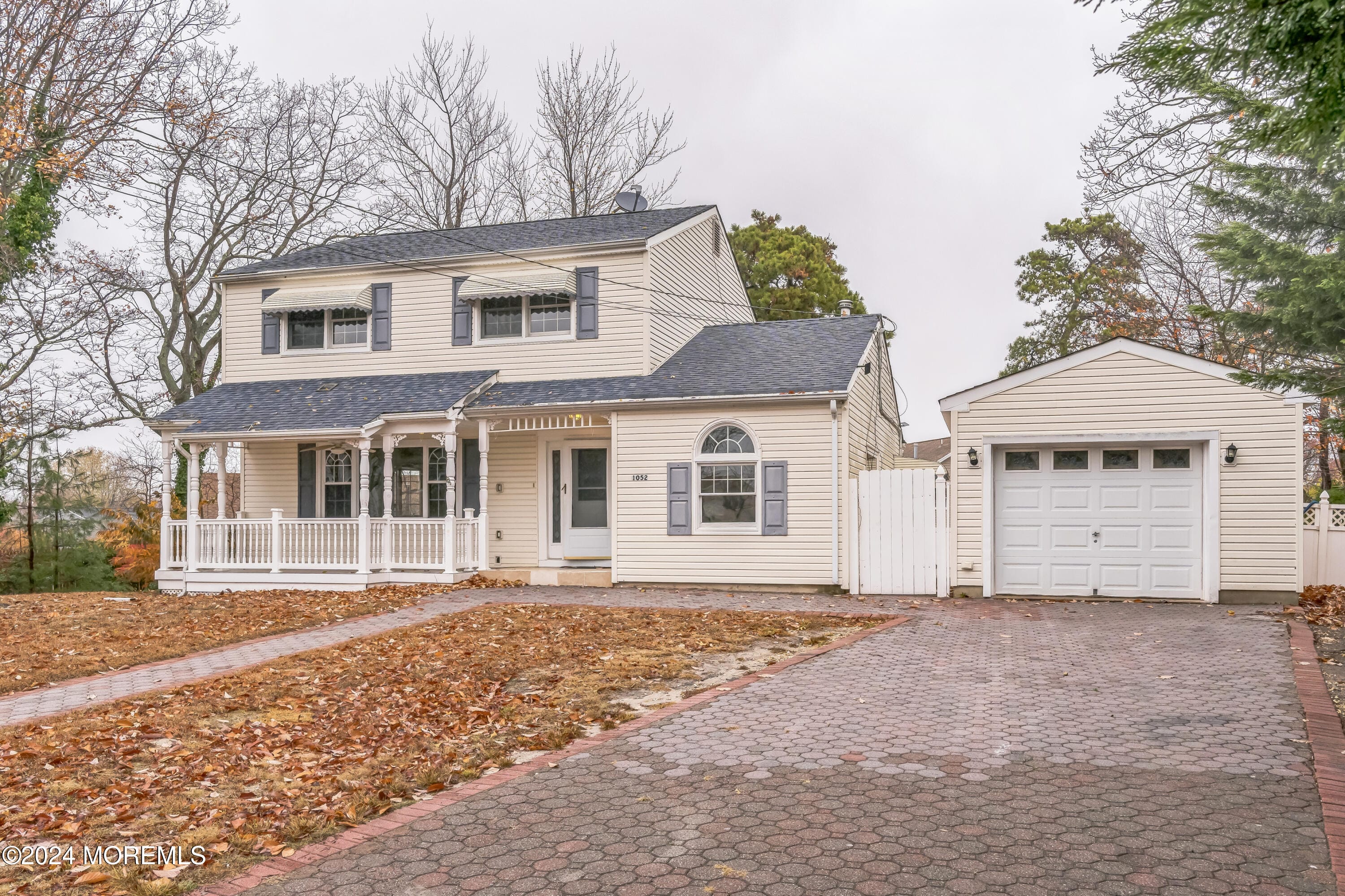 1052 Bell Street Image 2
