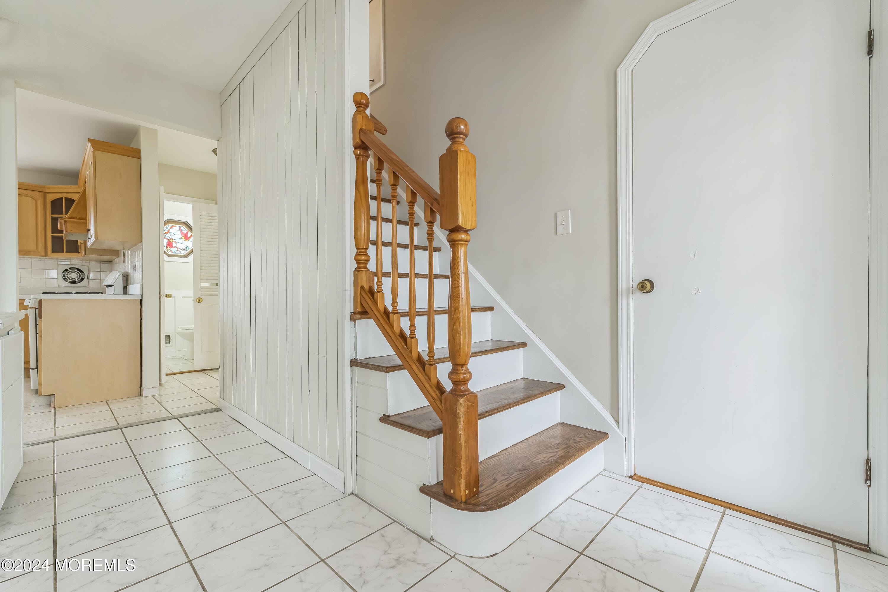 1052 Bell Street Image 5