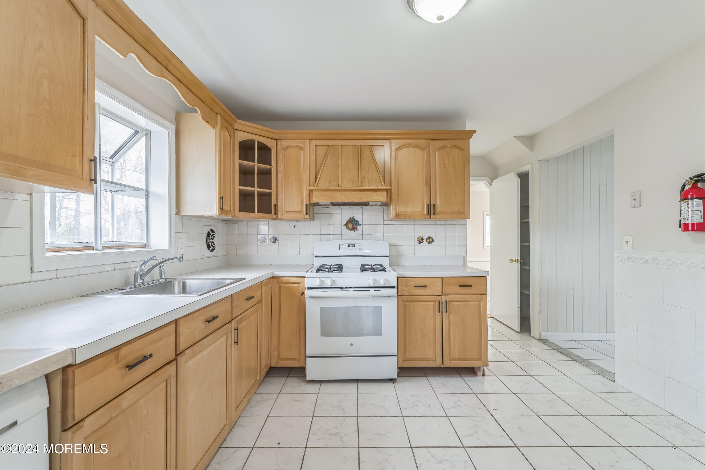 1052 Bell Street, Toms River, NJ, 08753 image 11