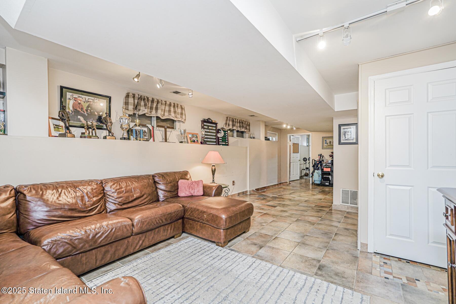 236 Queen Street, Staten Island, NY, 10314 image 29