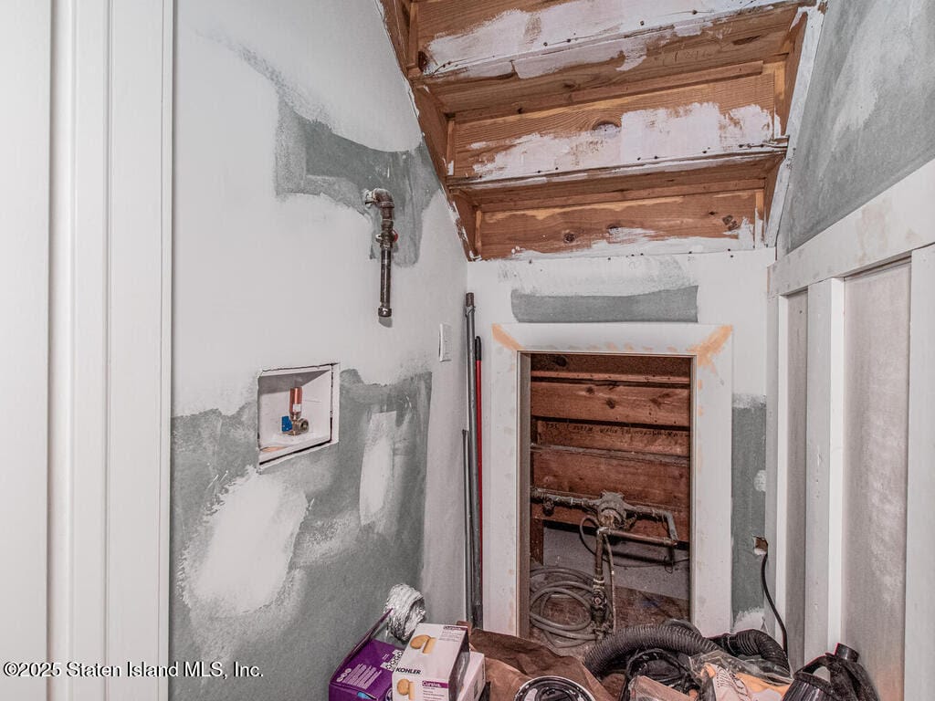 22 Betty Court, Staten Island, NY, 10303 image 17