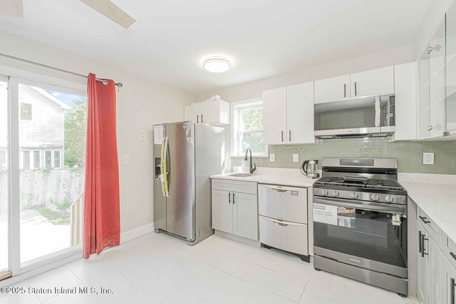15 Lorraine Loop, Staten Island, NY, 10309 image 13