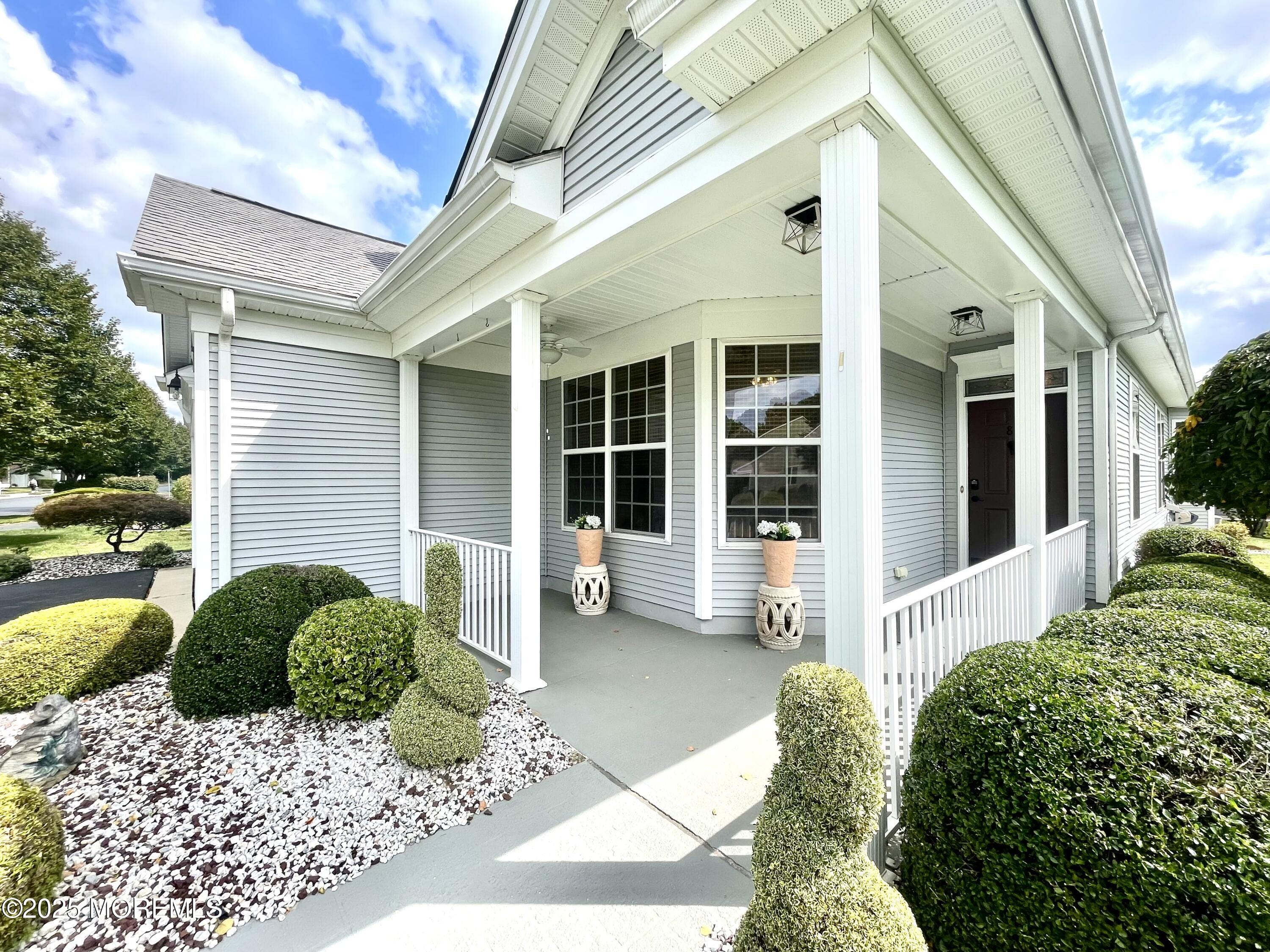 87 Huntington Drive Image 4