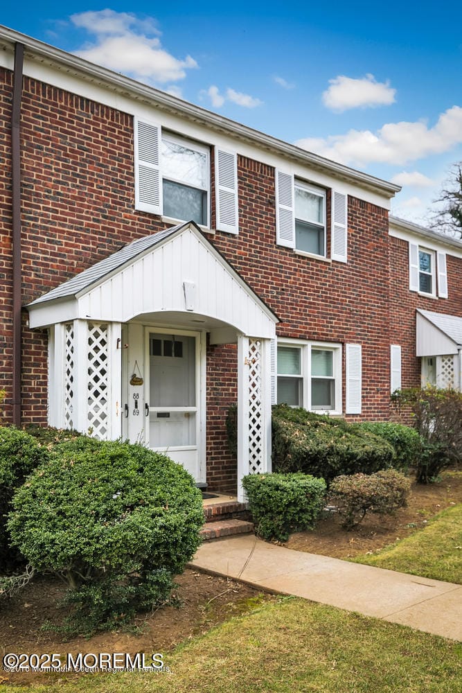 88 Manor Drive 809 Image 2