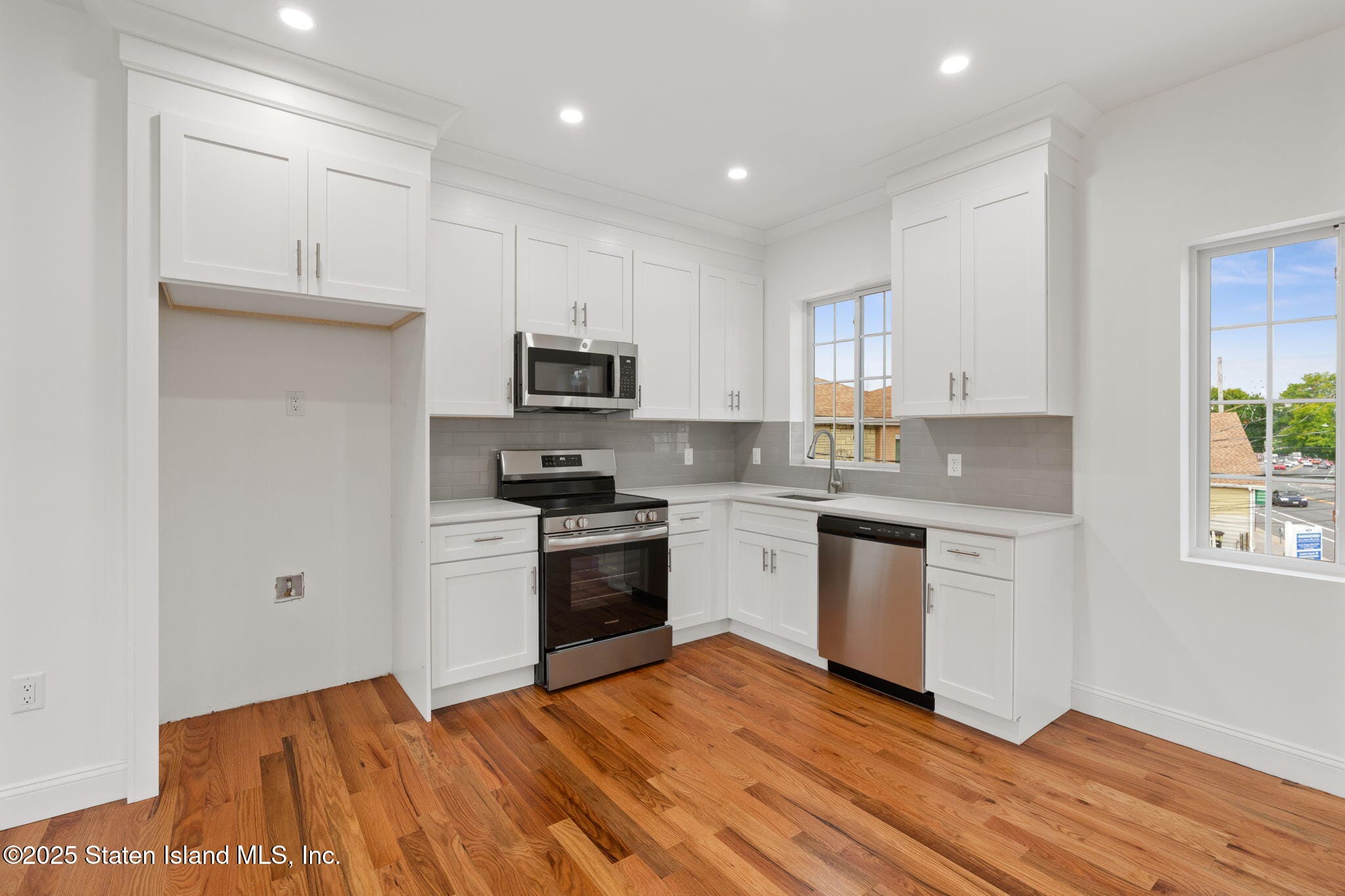 1380 Clove Road, Staten Island, NY, 10301 image 14