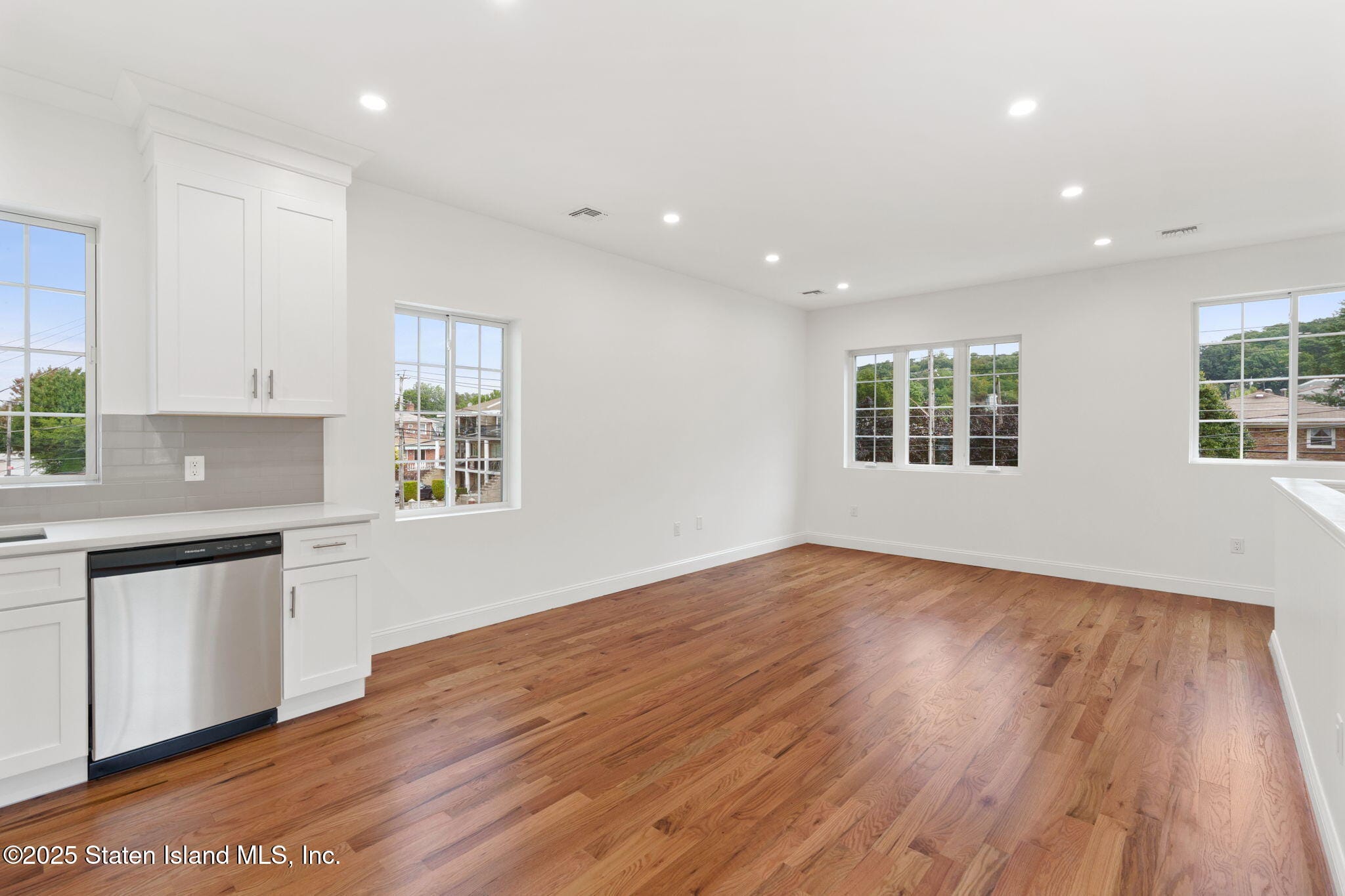 1380 Clove Road, Staten Island, NY, 10301 image 16