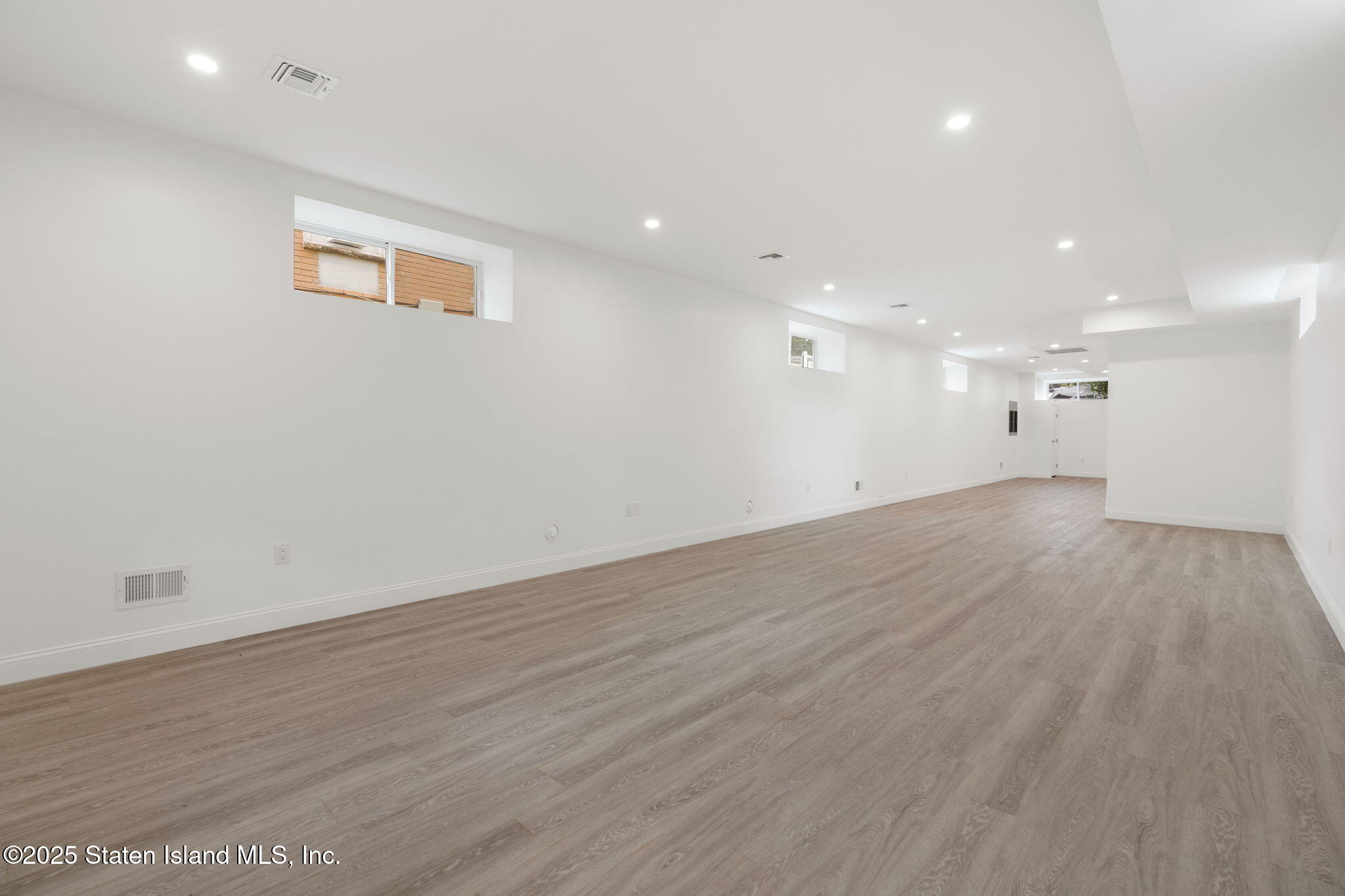 1380 Clove Road, Staten Island, NY, 10301 image 30