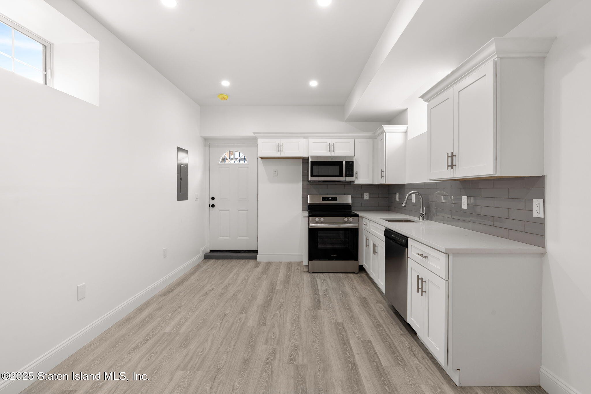 1384 Clove Road, Staten Island, NY, 10301 image 26