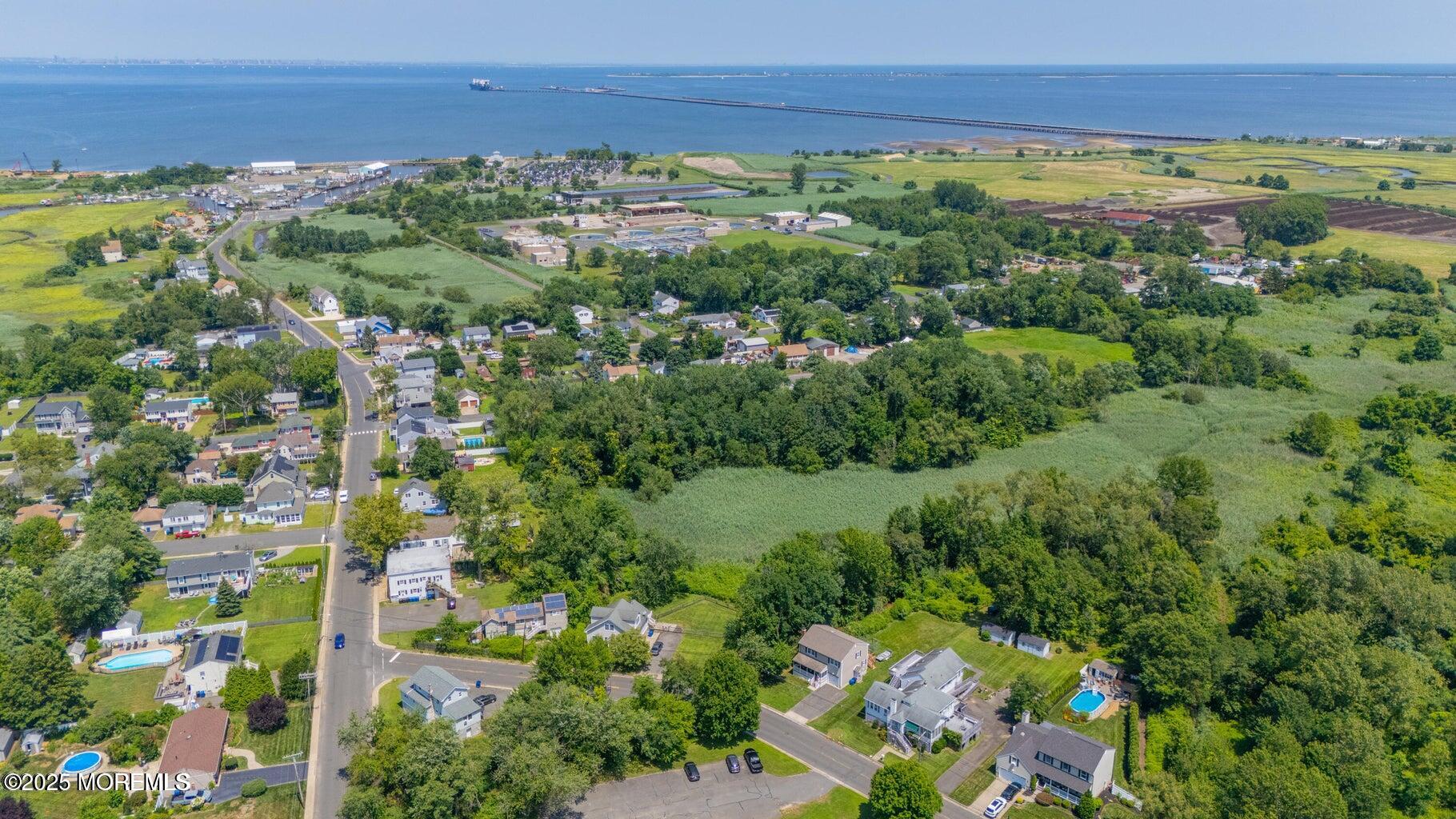 119 East Road, Belford, NJ, 07718 image 37