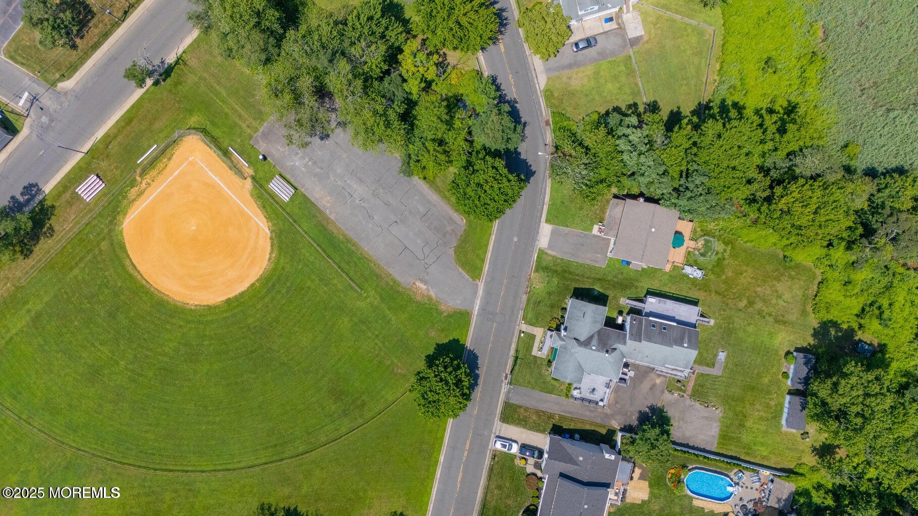 119 East Road, Belford, NJ, 07718 image 35