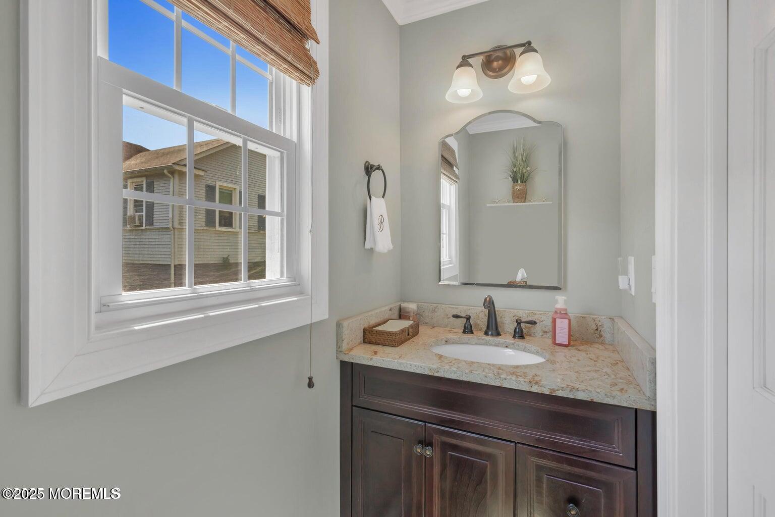 119 East Road, Belford, NJ, 07718 image 19