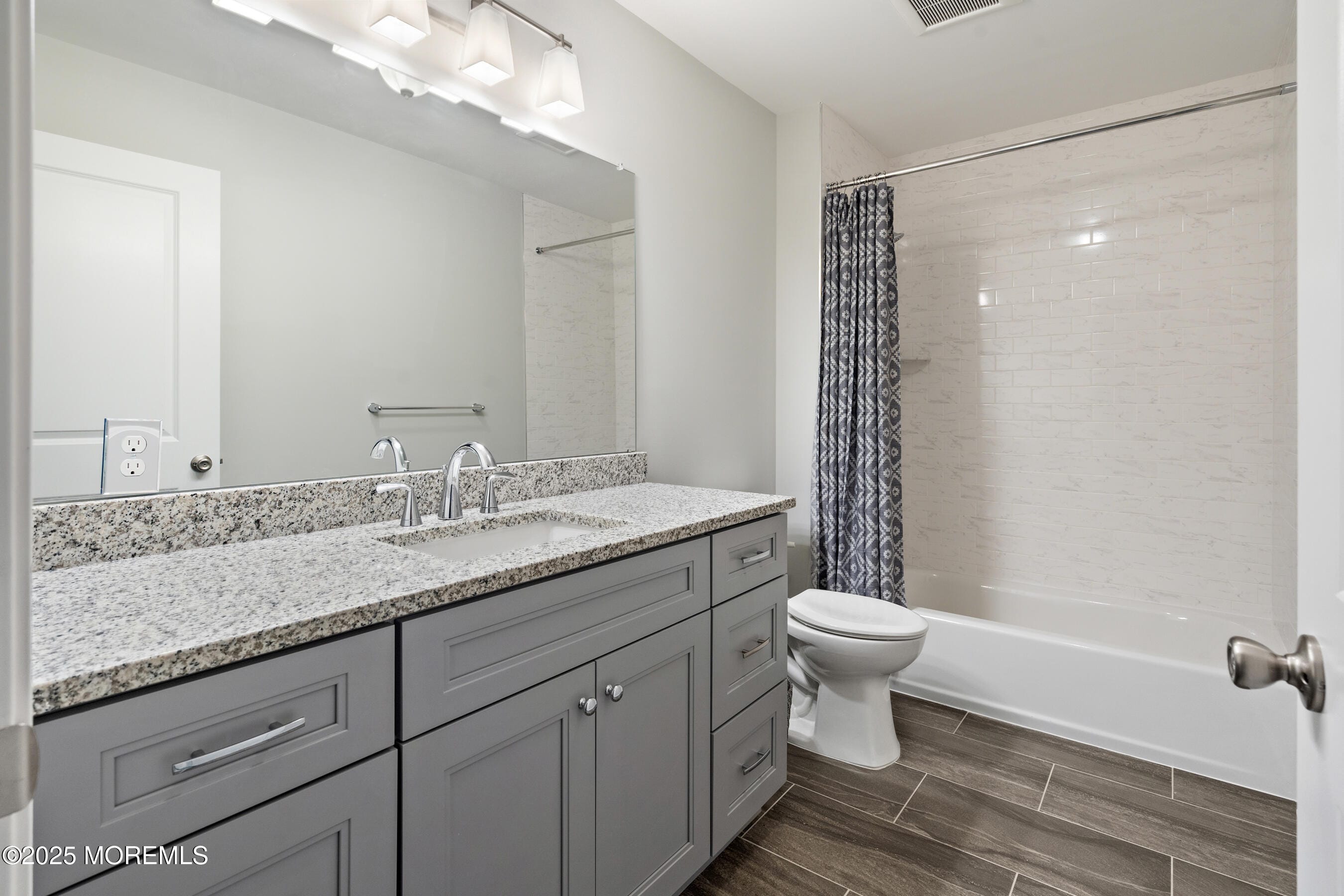 7 Remington Court, Farmingdale, NJ, 07727 image 27