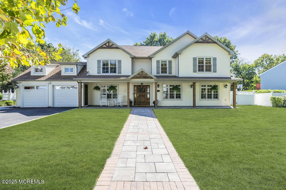 9 Poet Drive, Matawan, NJ, 07747