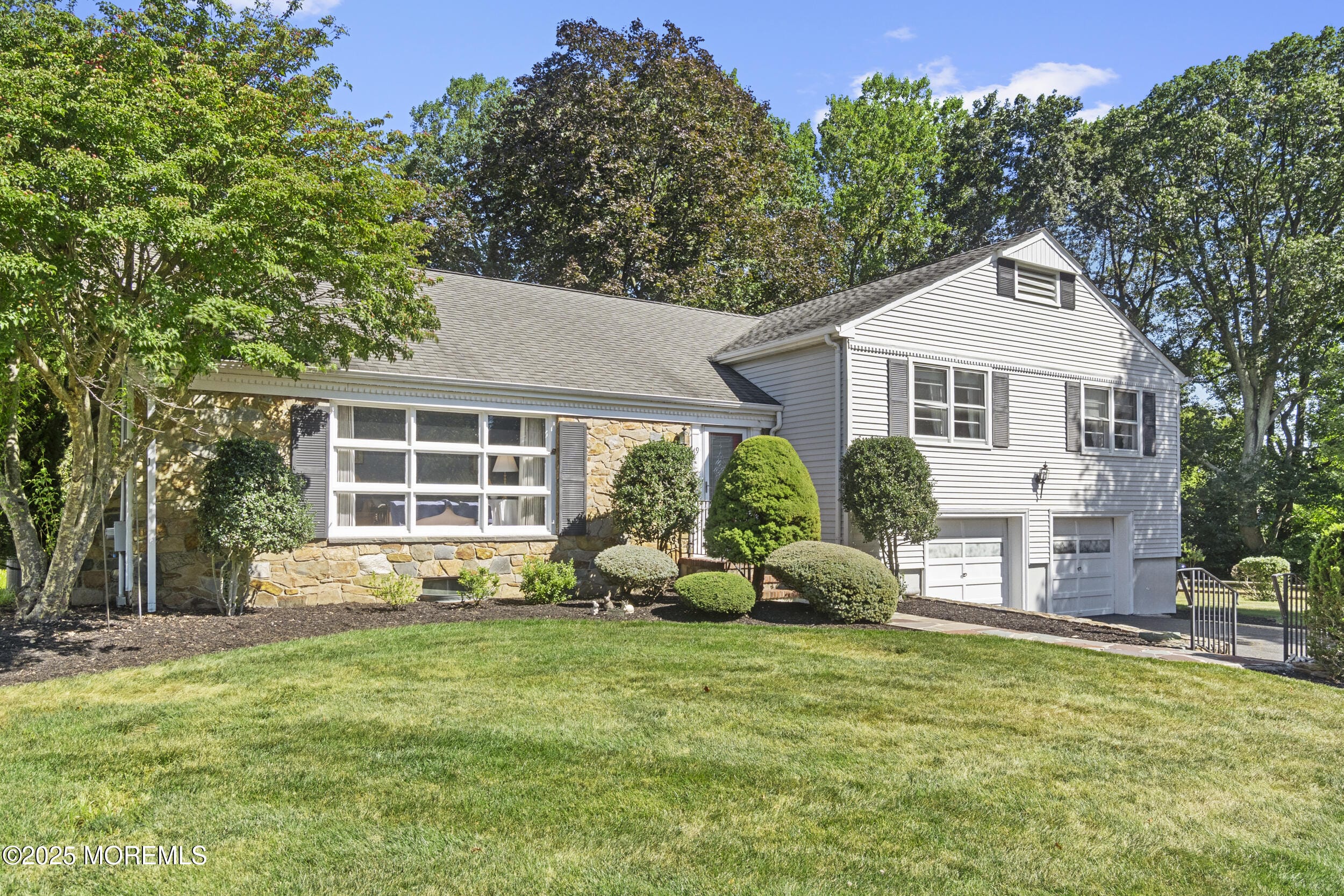19 Edgewood Drive Image 3
