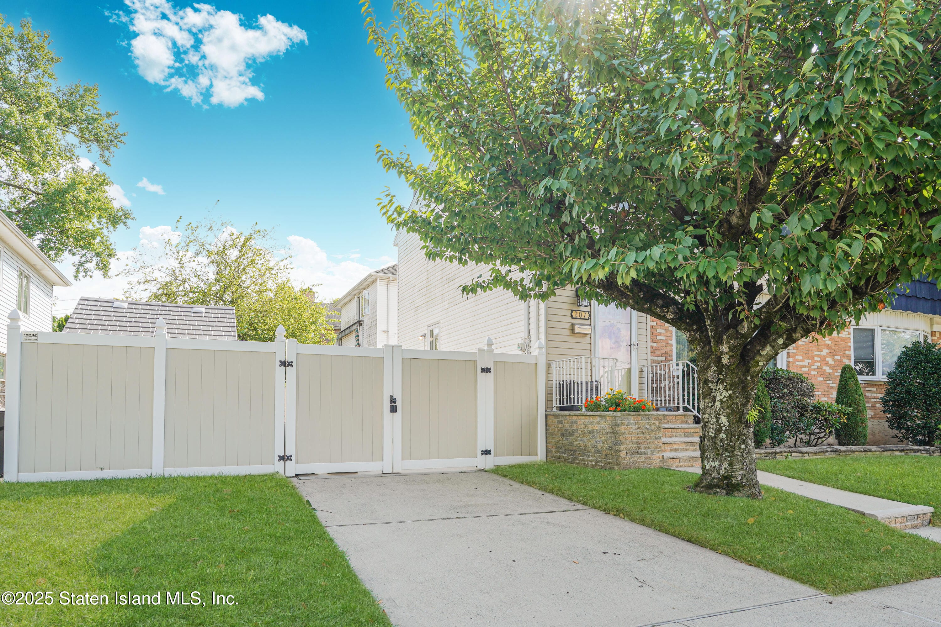 207 Martin Avenue, Staten Island, NY, 10314 image 32