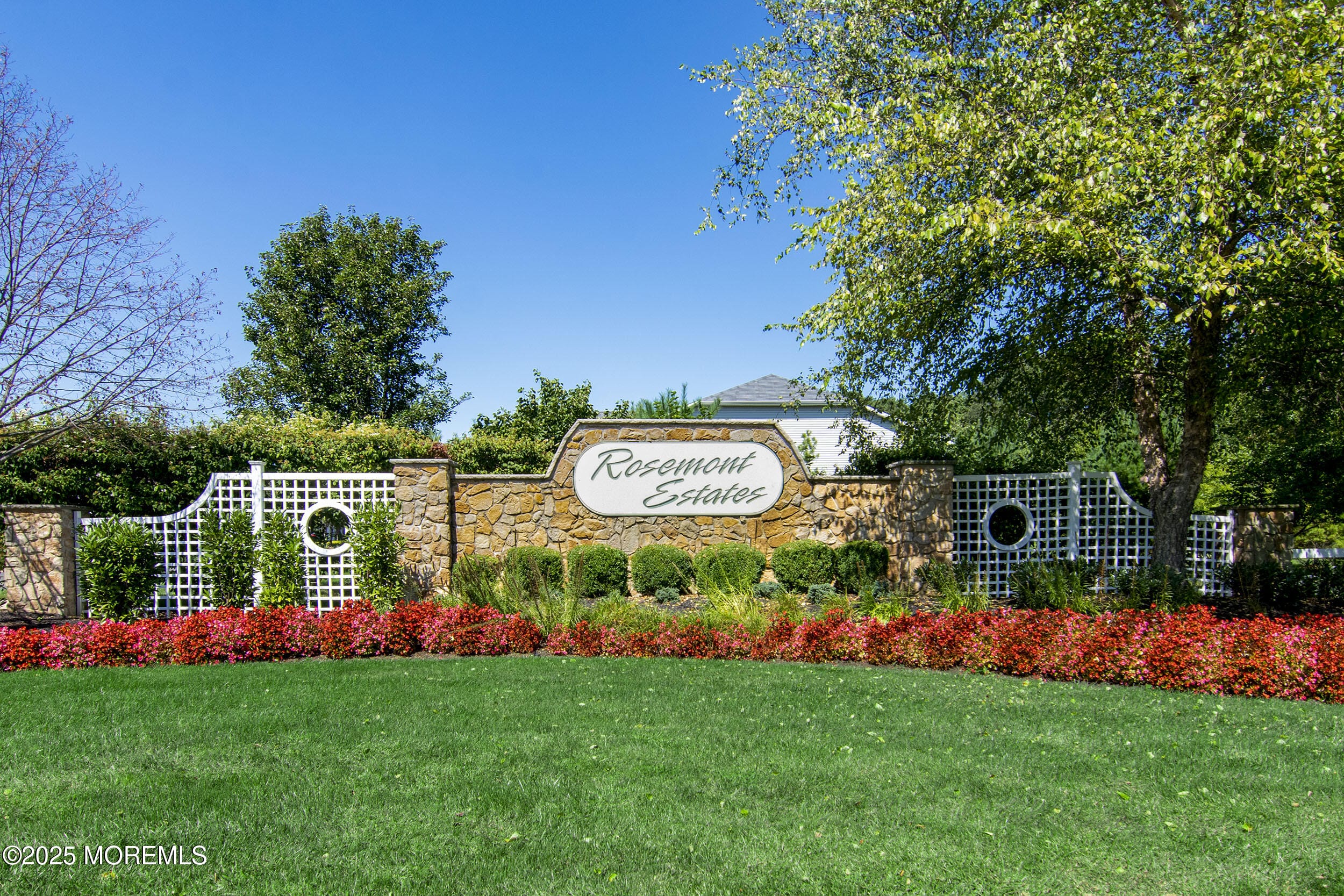 108 Scarborough Way Image 2