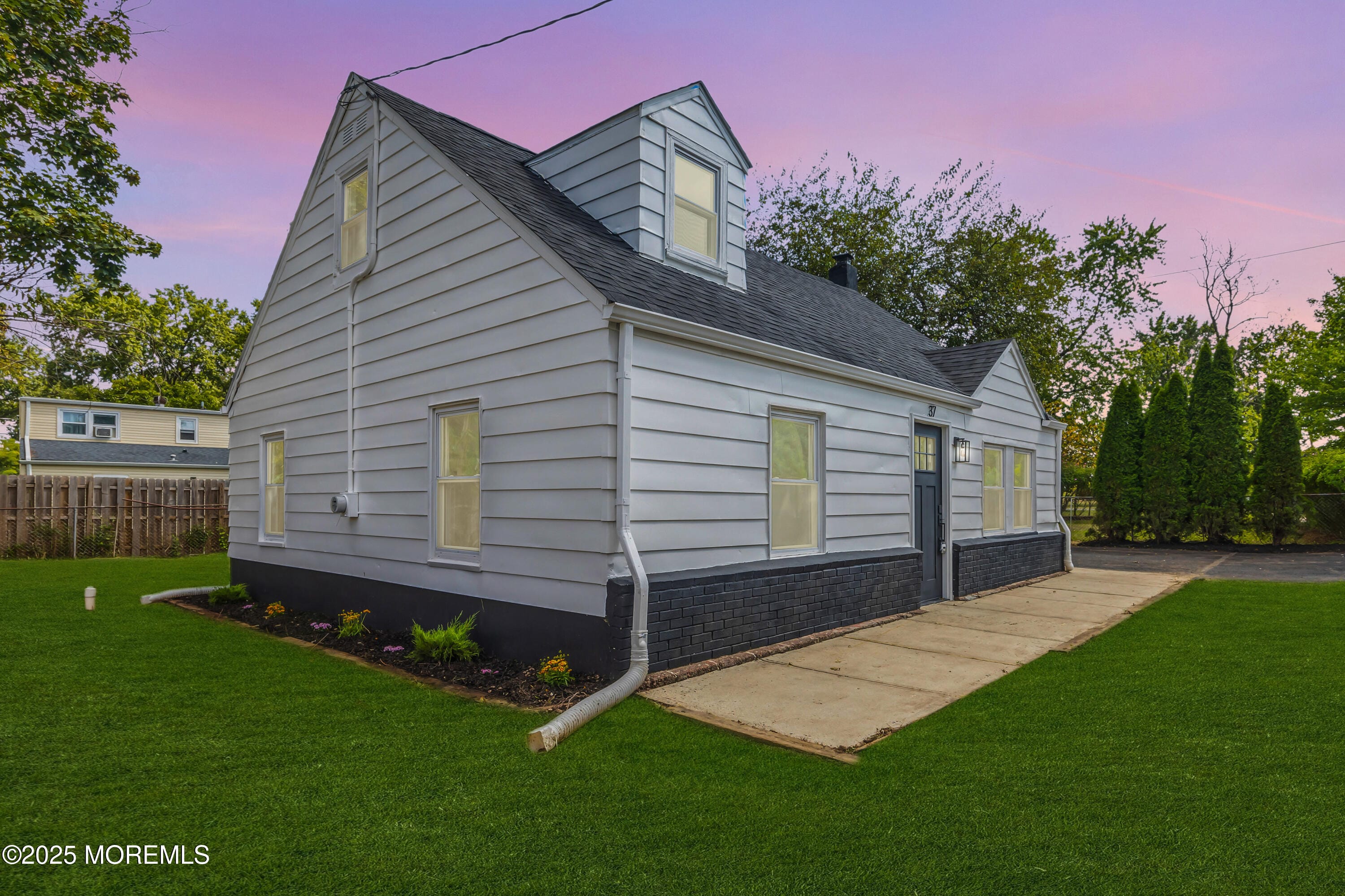 37 N Randolphville Road Image 2