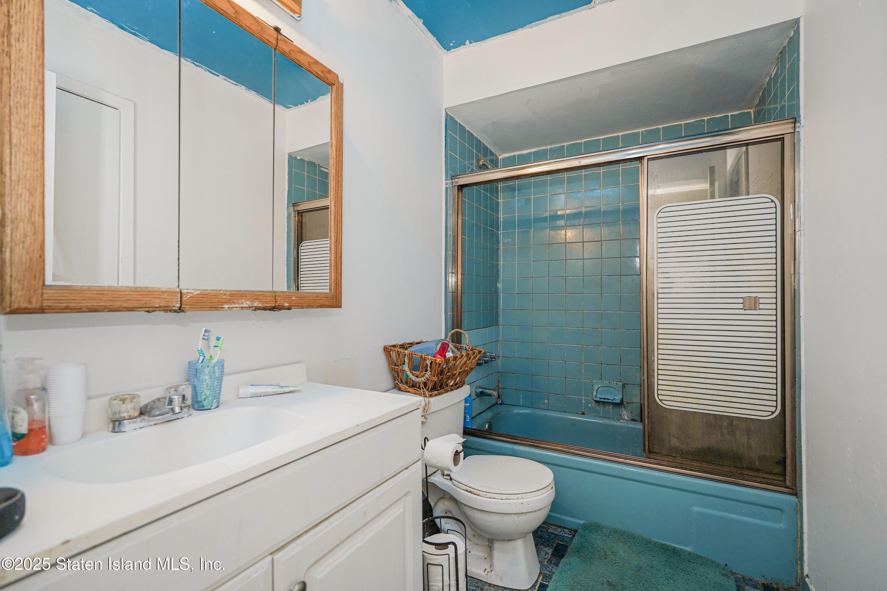 135 Russek Drive, Staten Island, NY, 10312 image 8