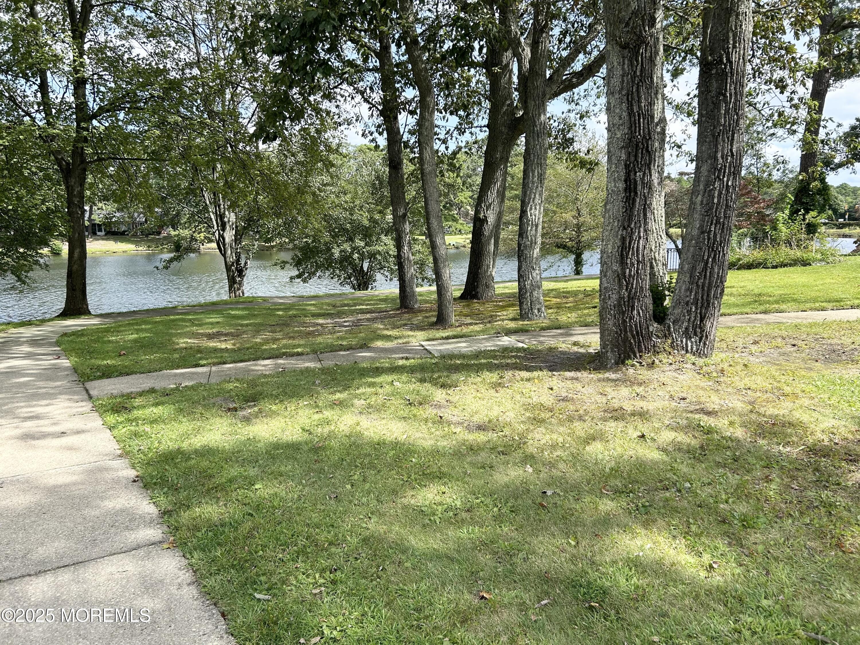 1028B Shetland Drive Image 4