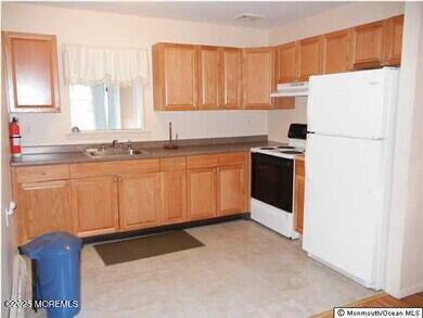 2277 Mount Hood Lane Image 2