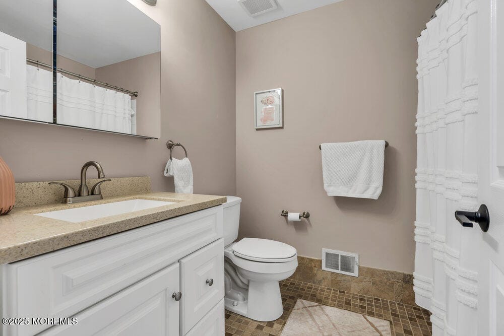42 Charles Court, Ocean Twp, NJ, 07712 image 33