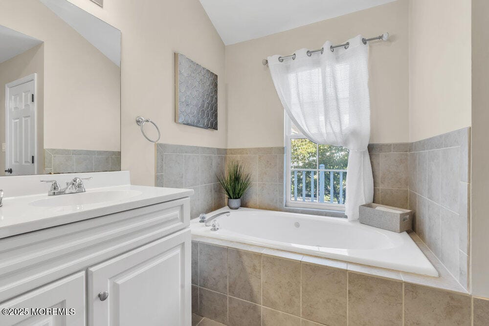 42 Charles Court, Ocean Twp, NJ, 07712 image 27
