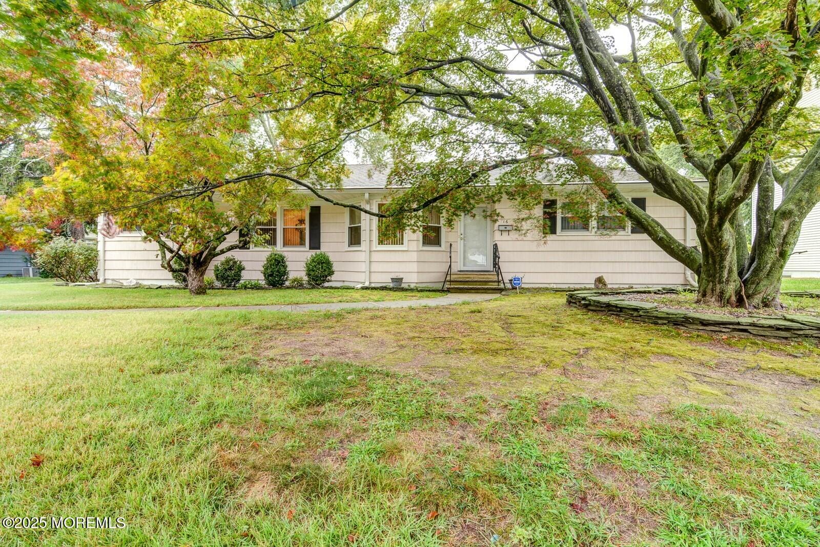 16 Wayside Drive Image 2