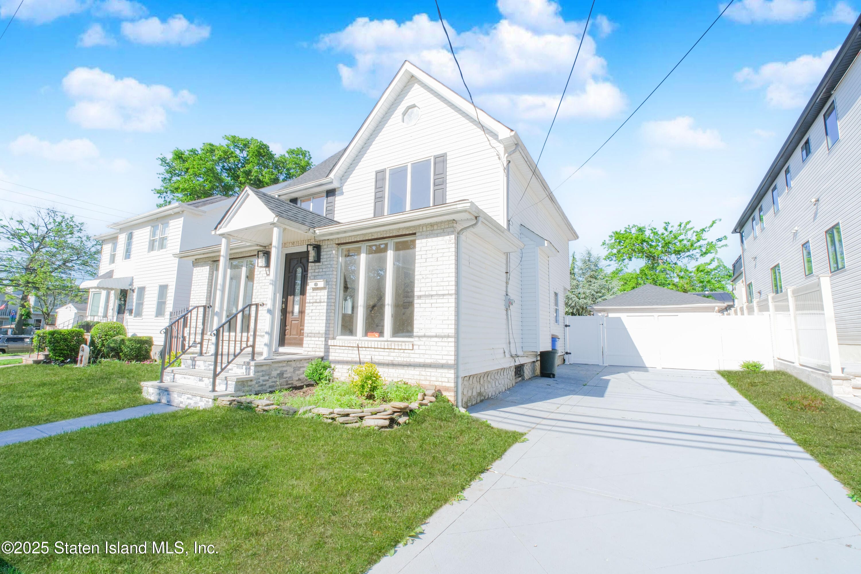 220 Sprague Avenue, Staten Island, NY, 10307