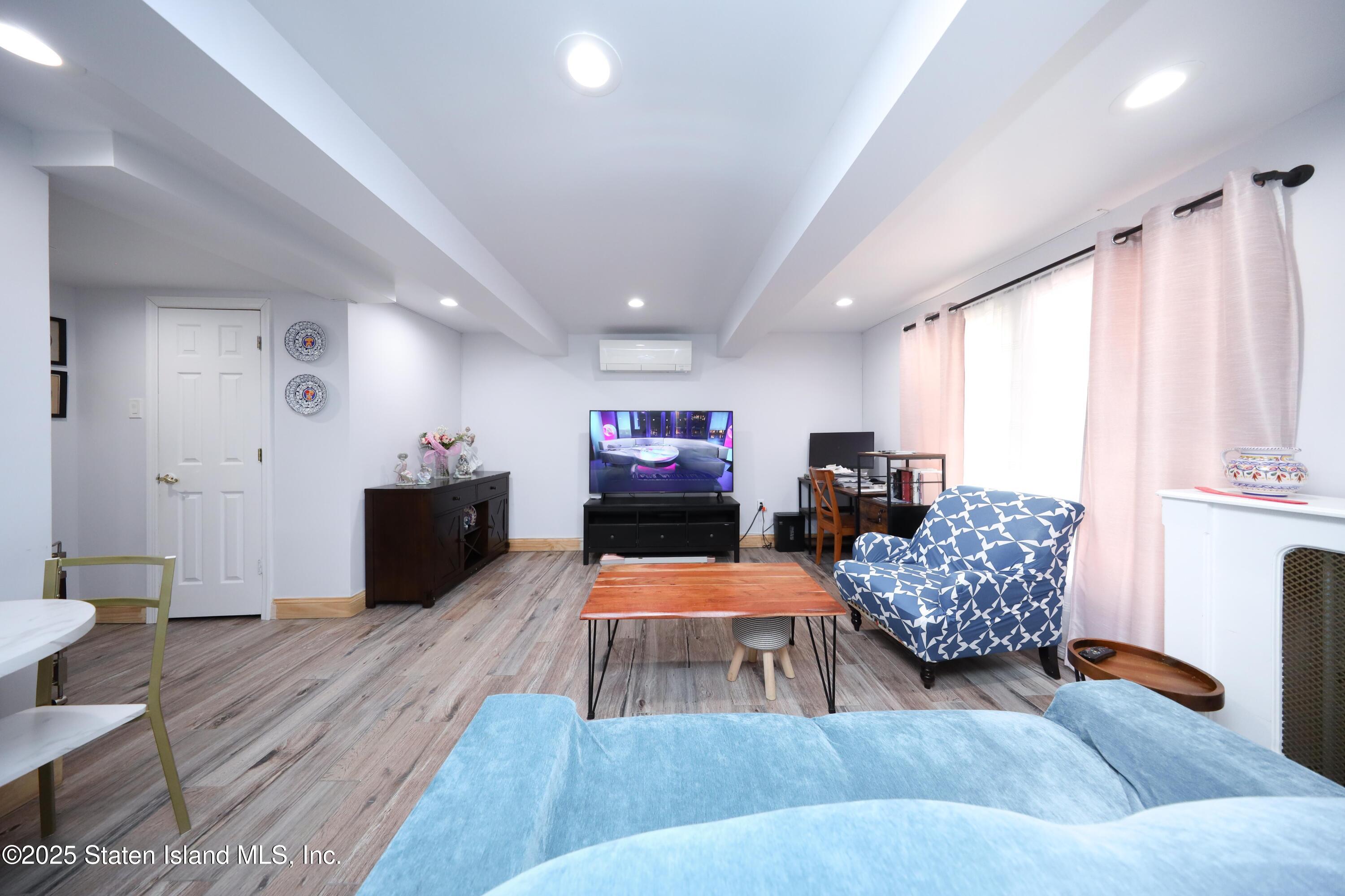 1206 Bay Street, Staten Island, NY, 10305 image 8