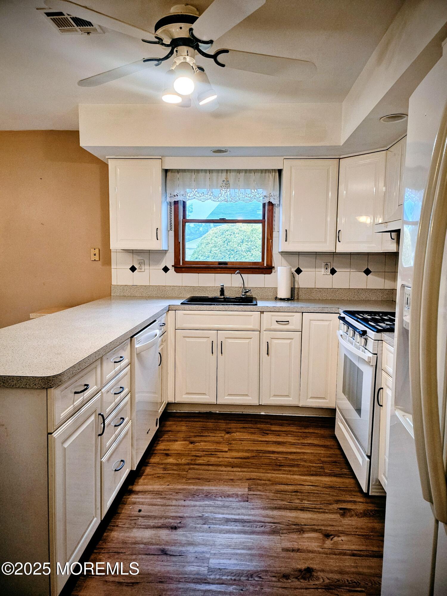 52 Orlando Boulevard, Toms River, NJ, 08757 image 6