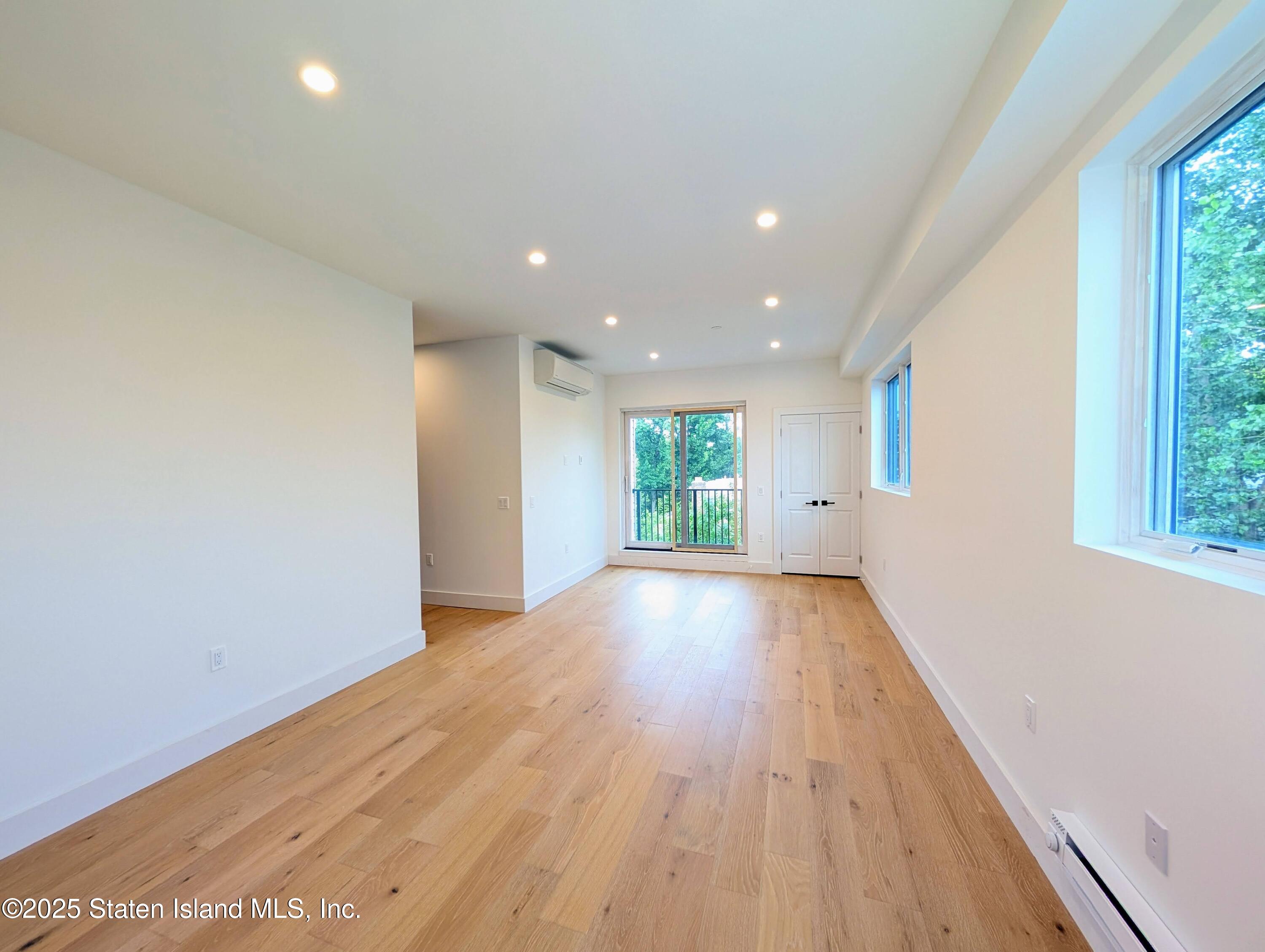 3865 Amboy Road 4g Image 3