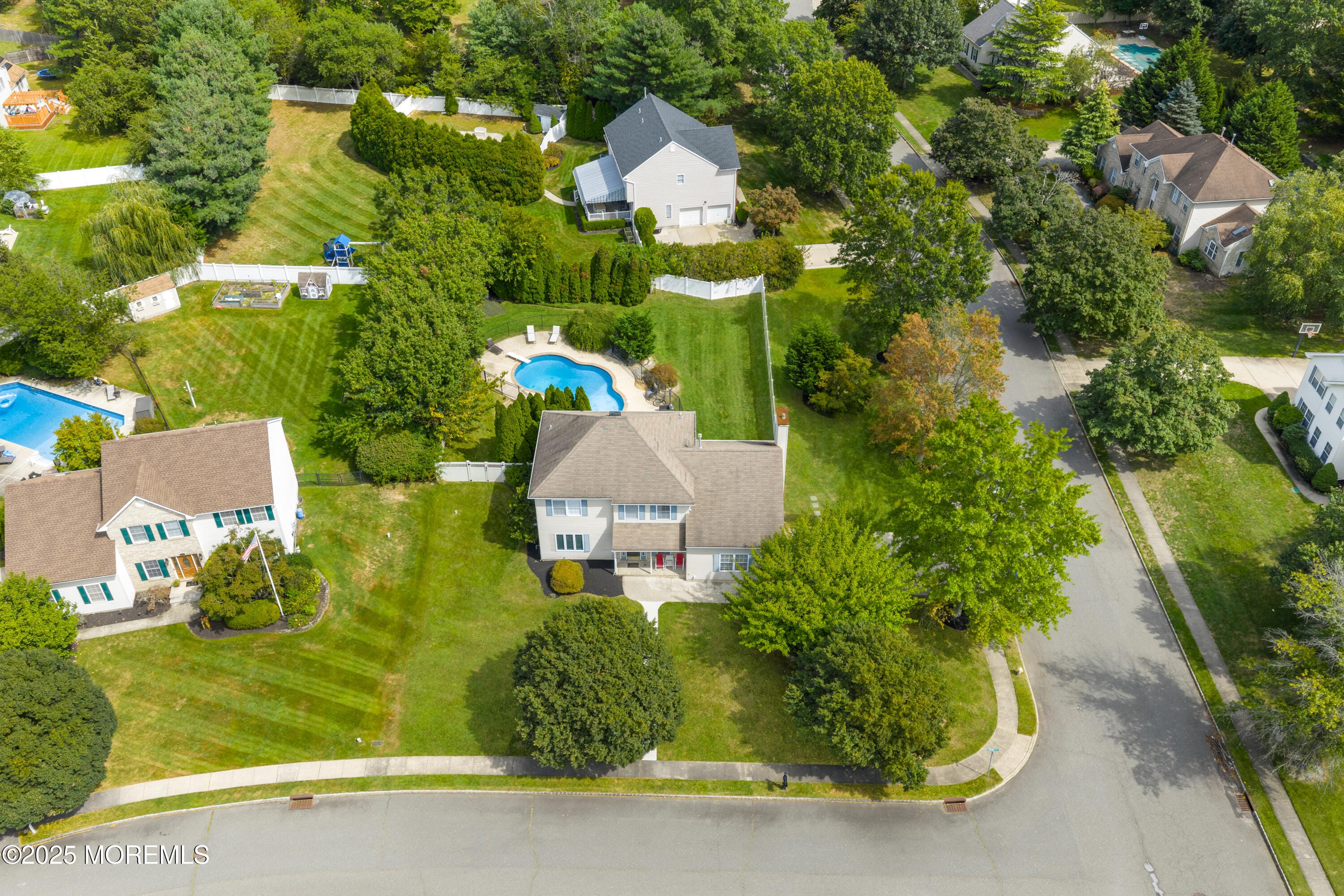 1601 Thames Way Image 5