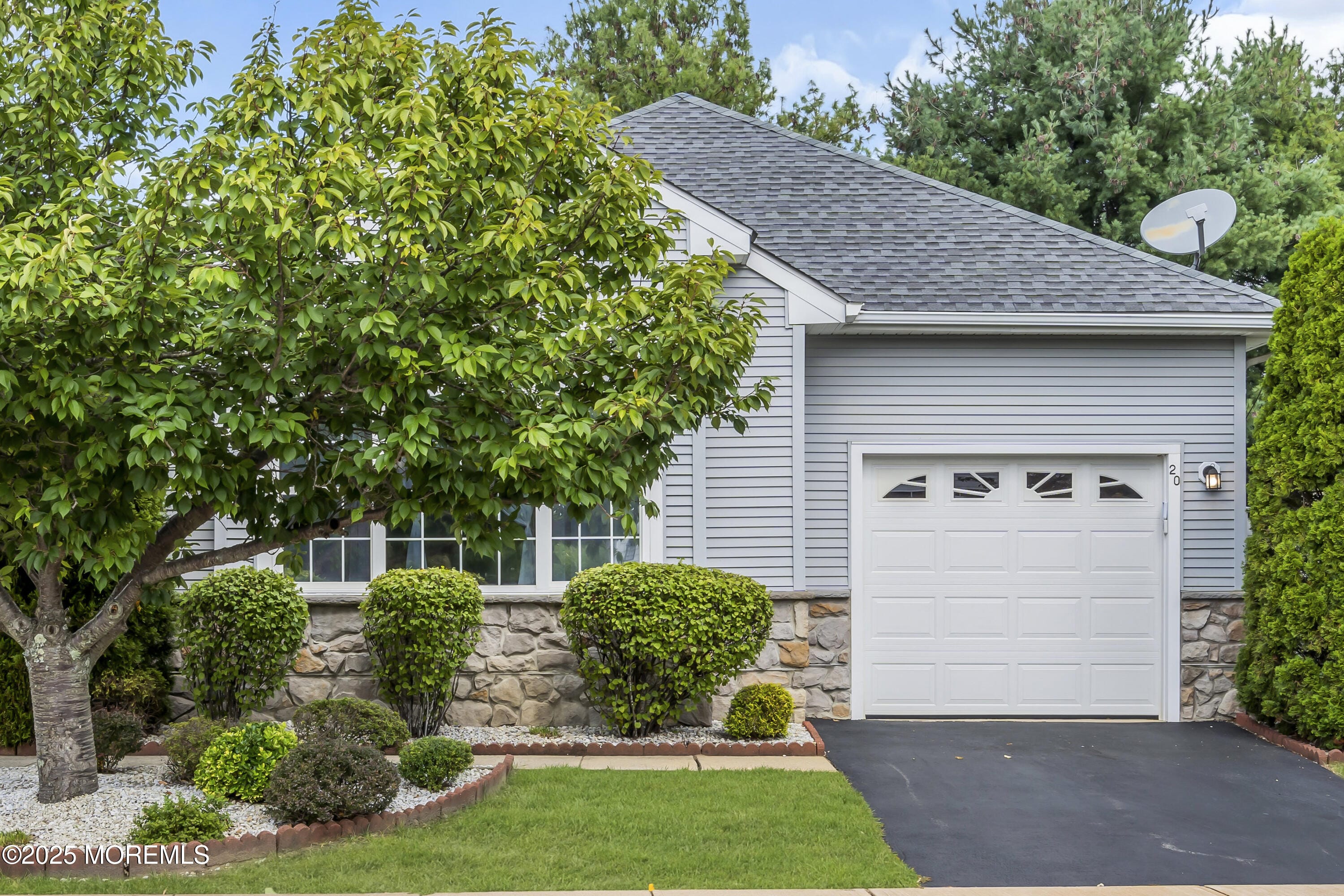 20 Rochford Drive Image 2